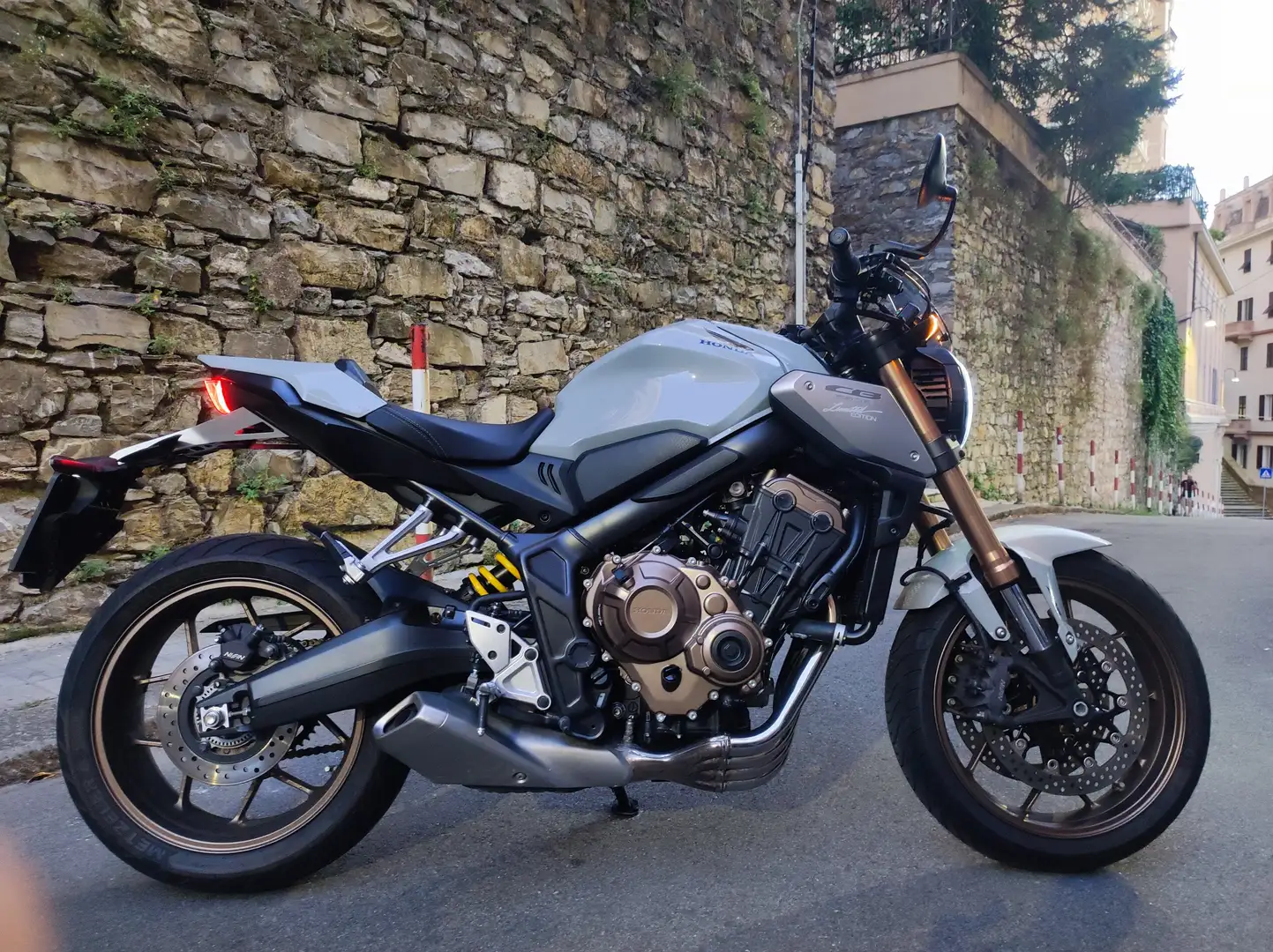 Honda CB 650 Cb 650 r Gris - 1