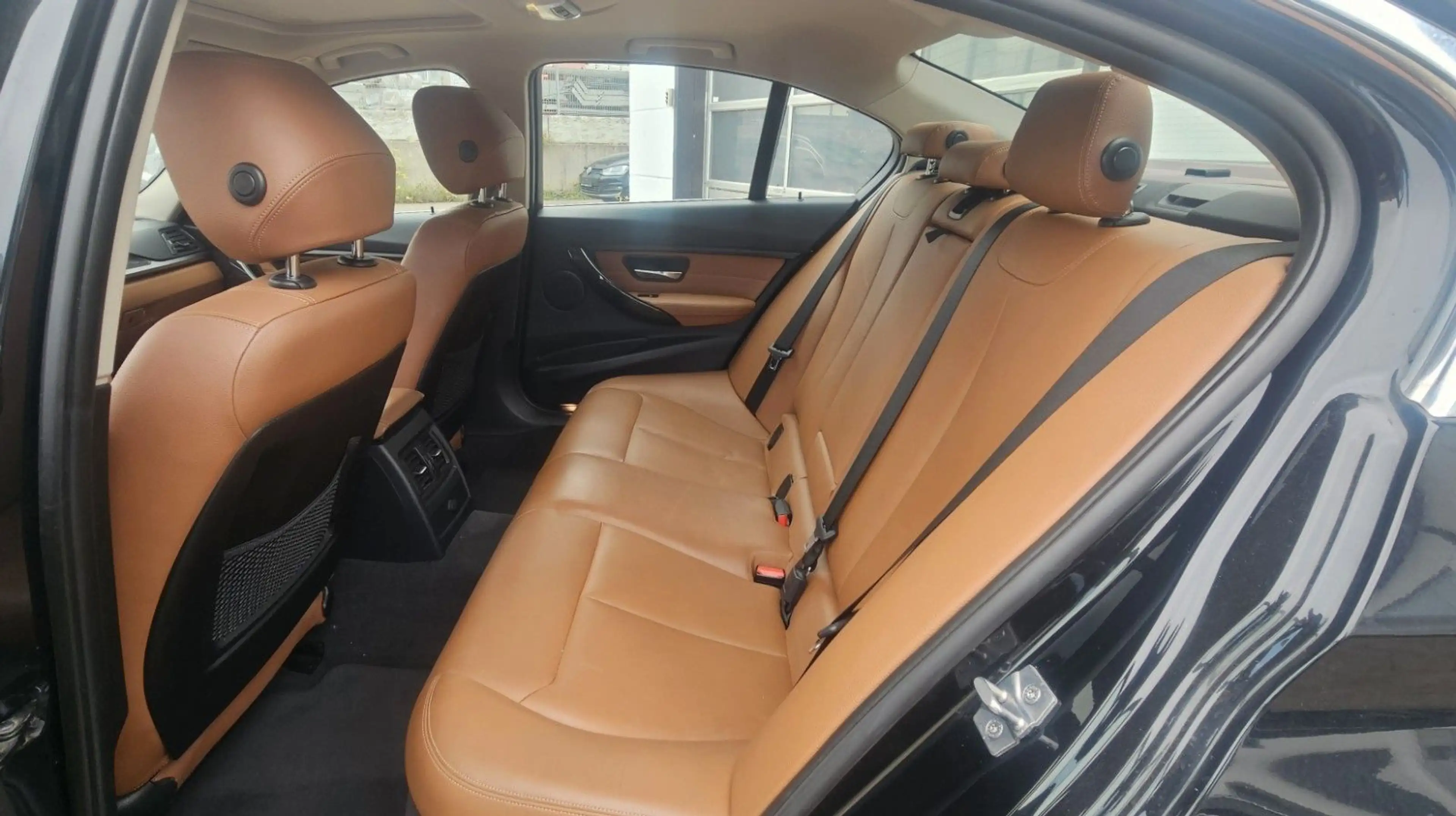 BMW 325 d Aut. Limousine Luxury Line *Leder*GSHD*HiFi — photo 15