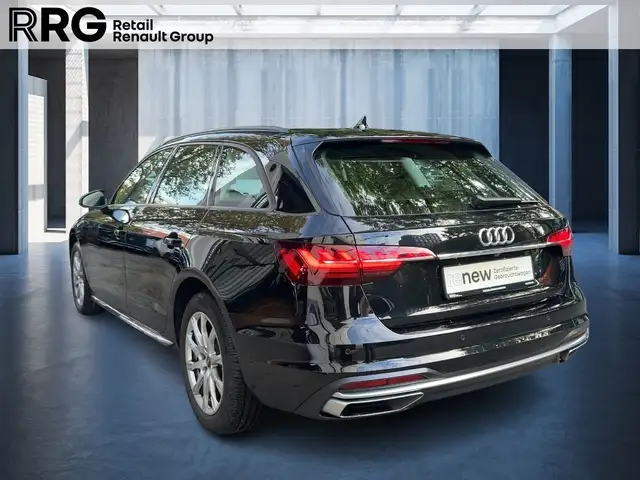 Audi A4 view 4