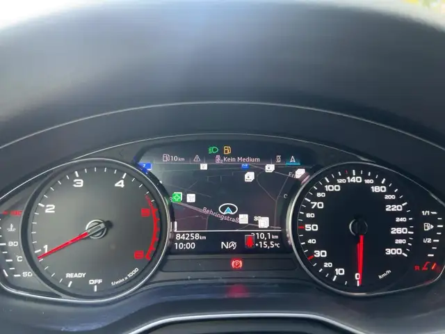 Audi A4 view 13