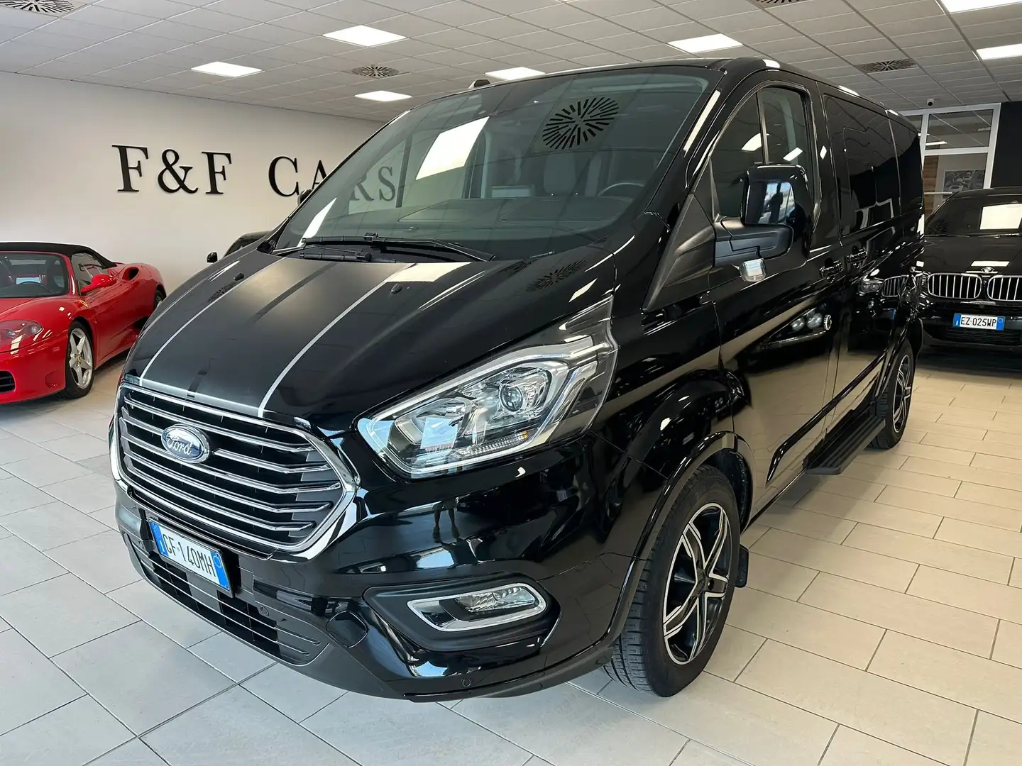 Ford Tourneo Custom 320 2.0 EcoBlue 185CV auto Titanium Uff. ITA Nero - 1