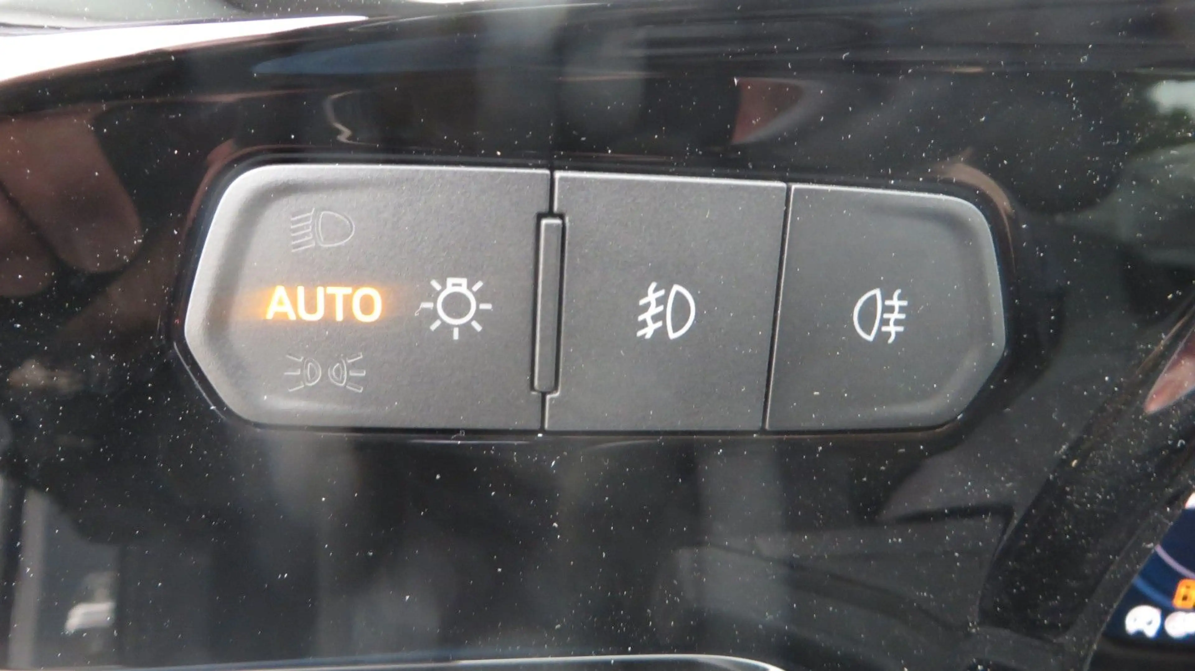 Ford Tourneo Connect PHEV Titanium — photo 9