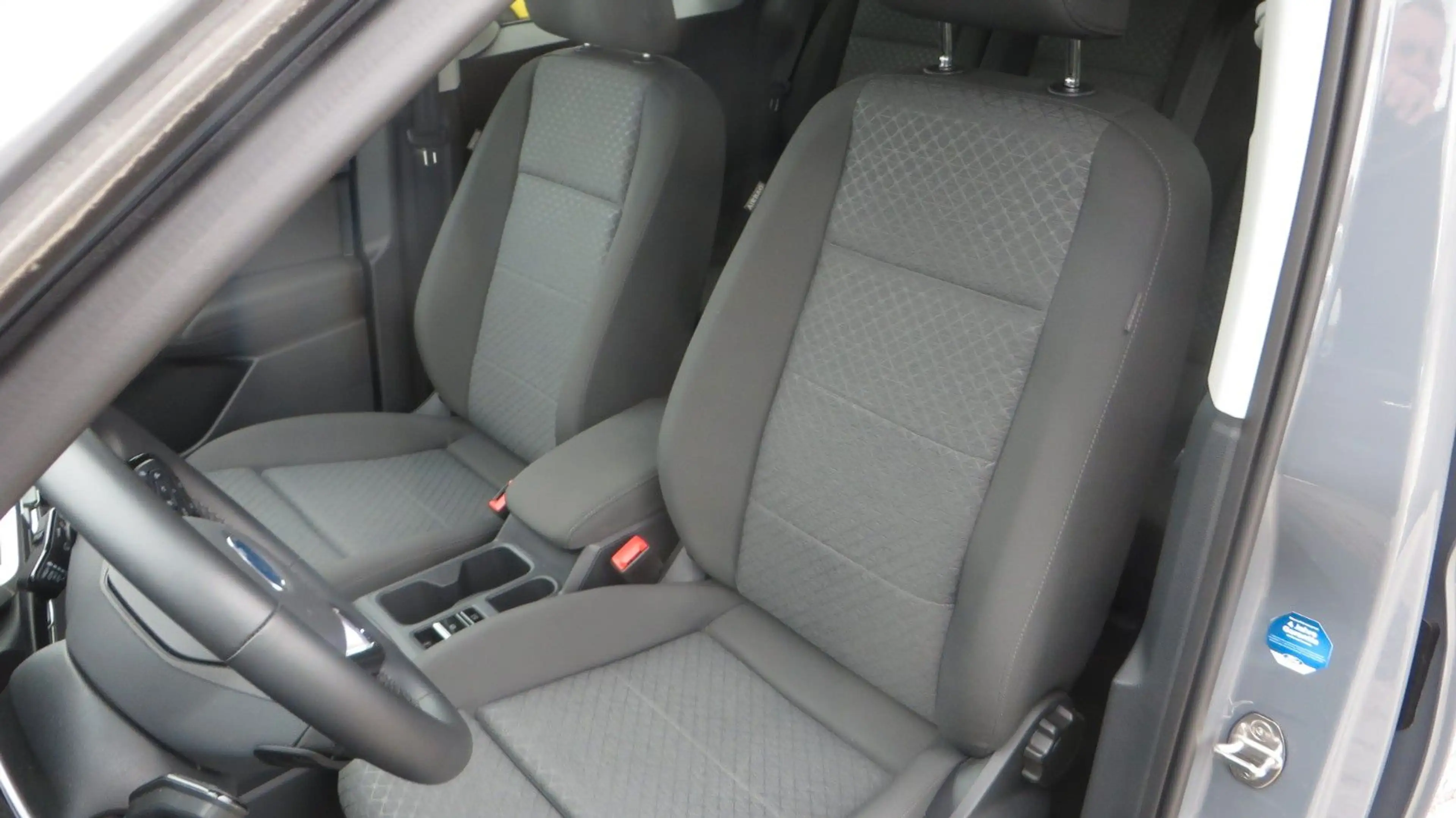 Ford Tourneo Connect PHEV Titanium — photo 11