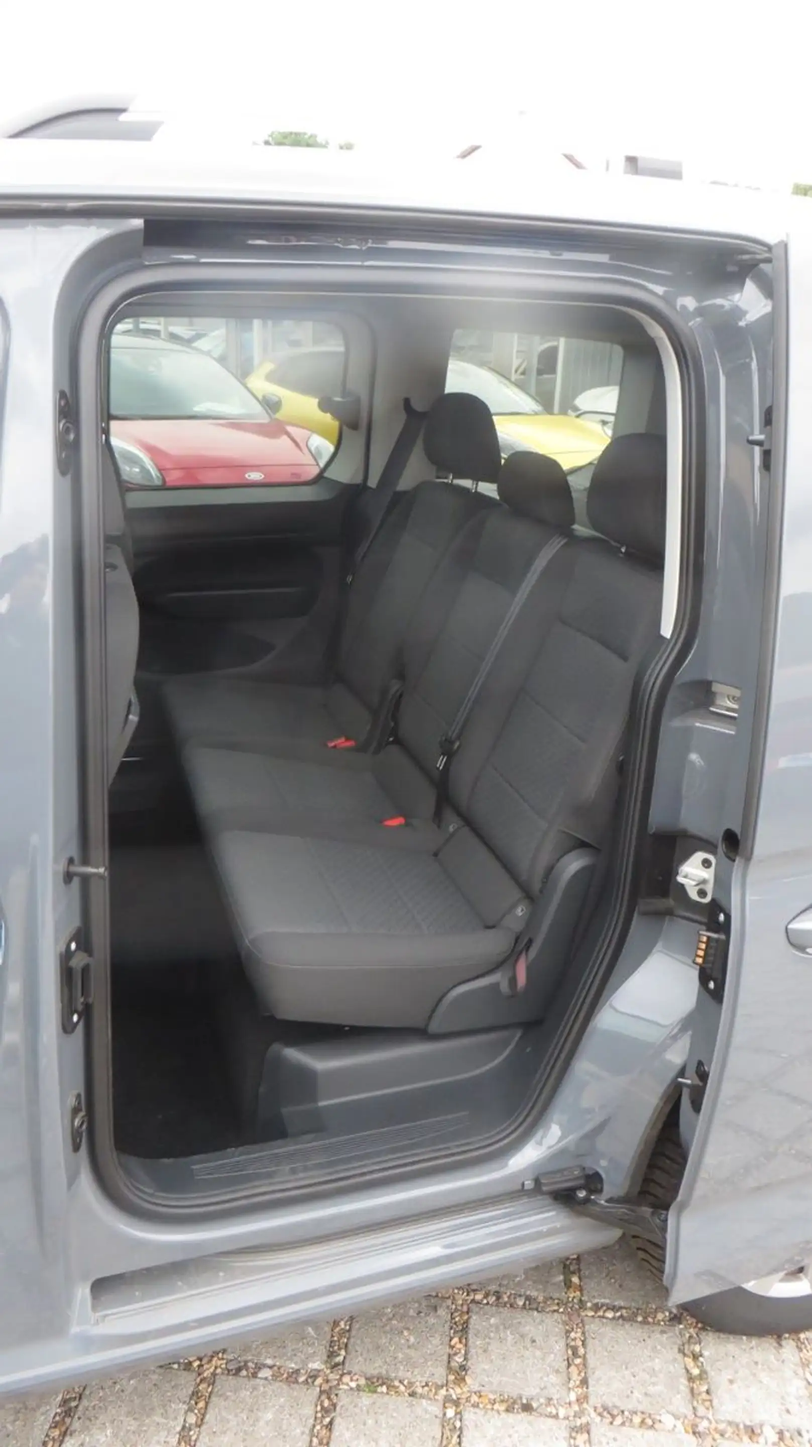 Ford Tourneo Connect PHEV Titanium — photo 13