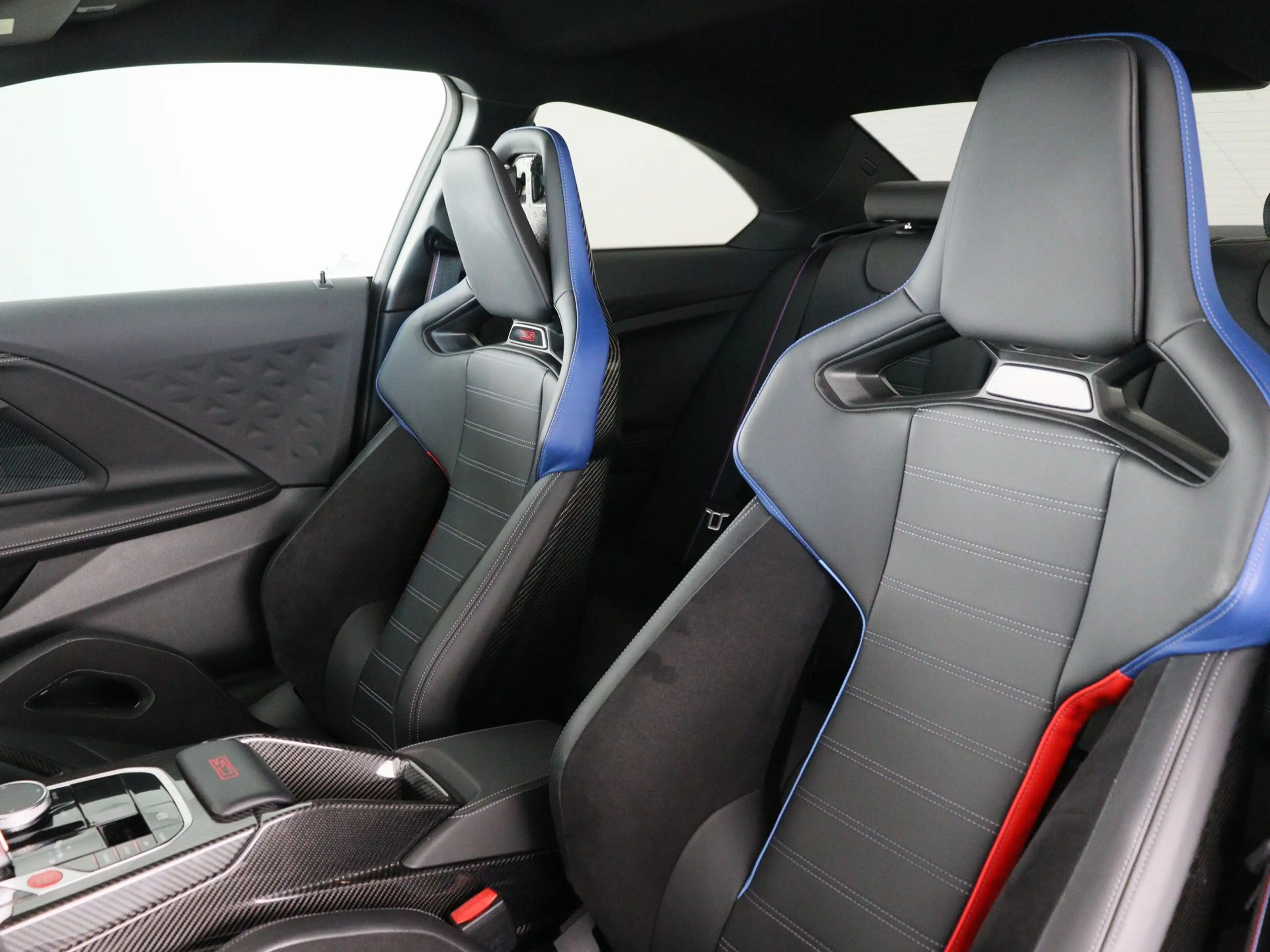 BMW M2 CS — photo 7