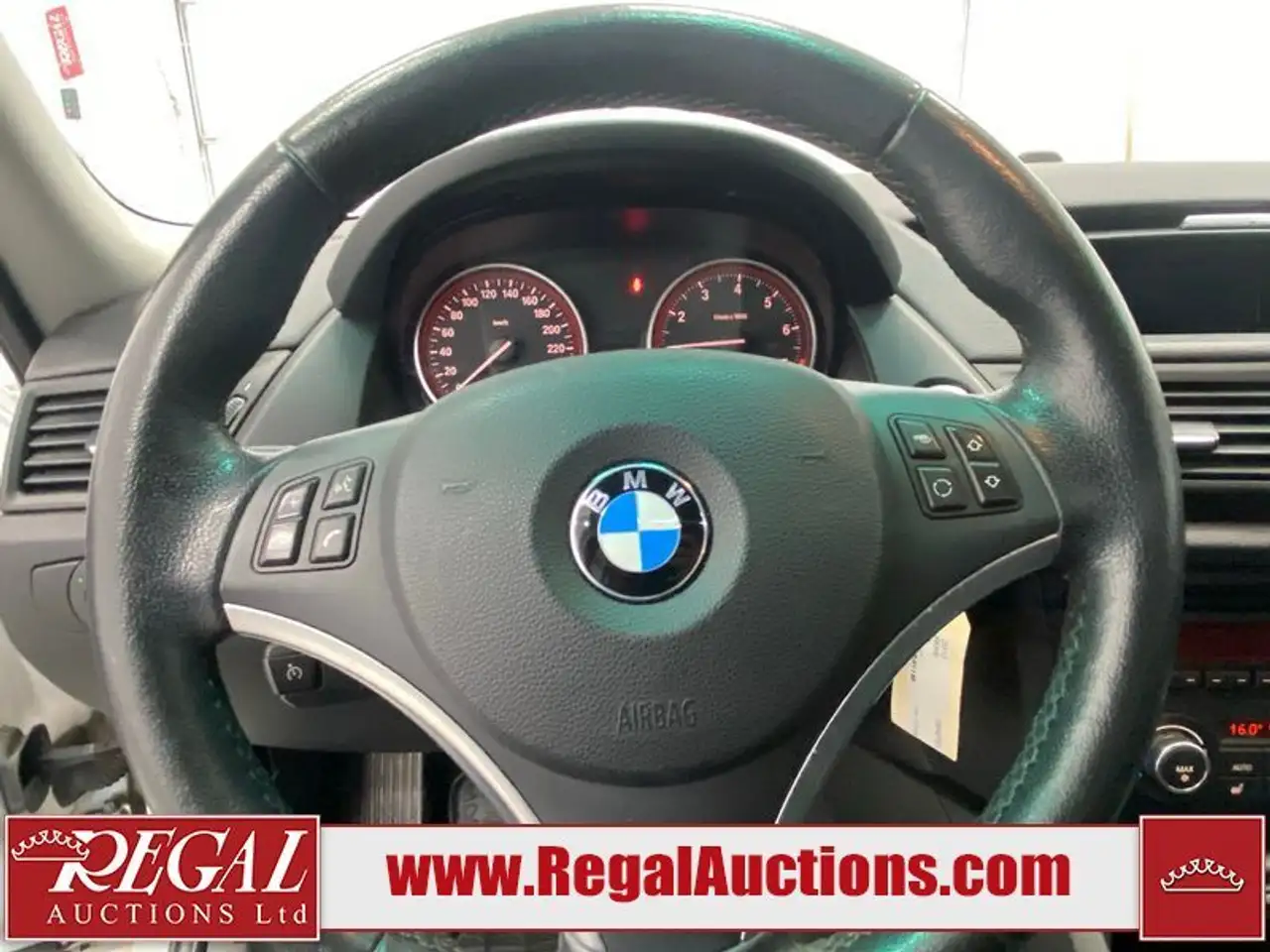 BMW X1 photo BMW X1