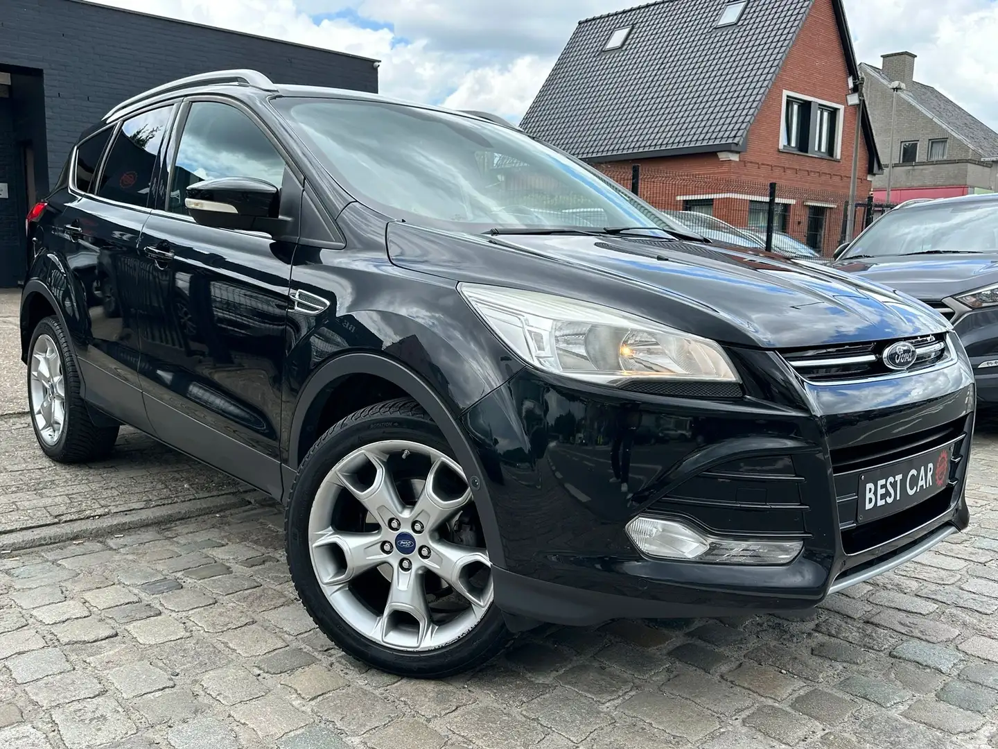 Ford Kuga 1.6 EcoBoost Zwart - 2