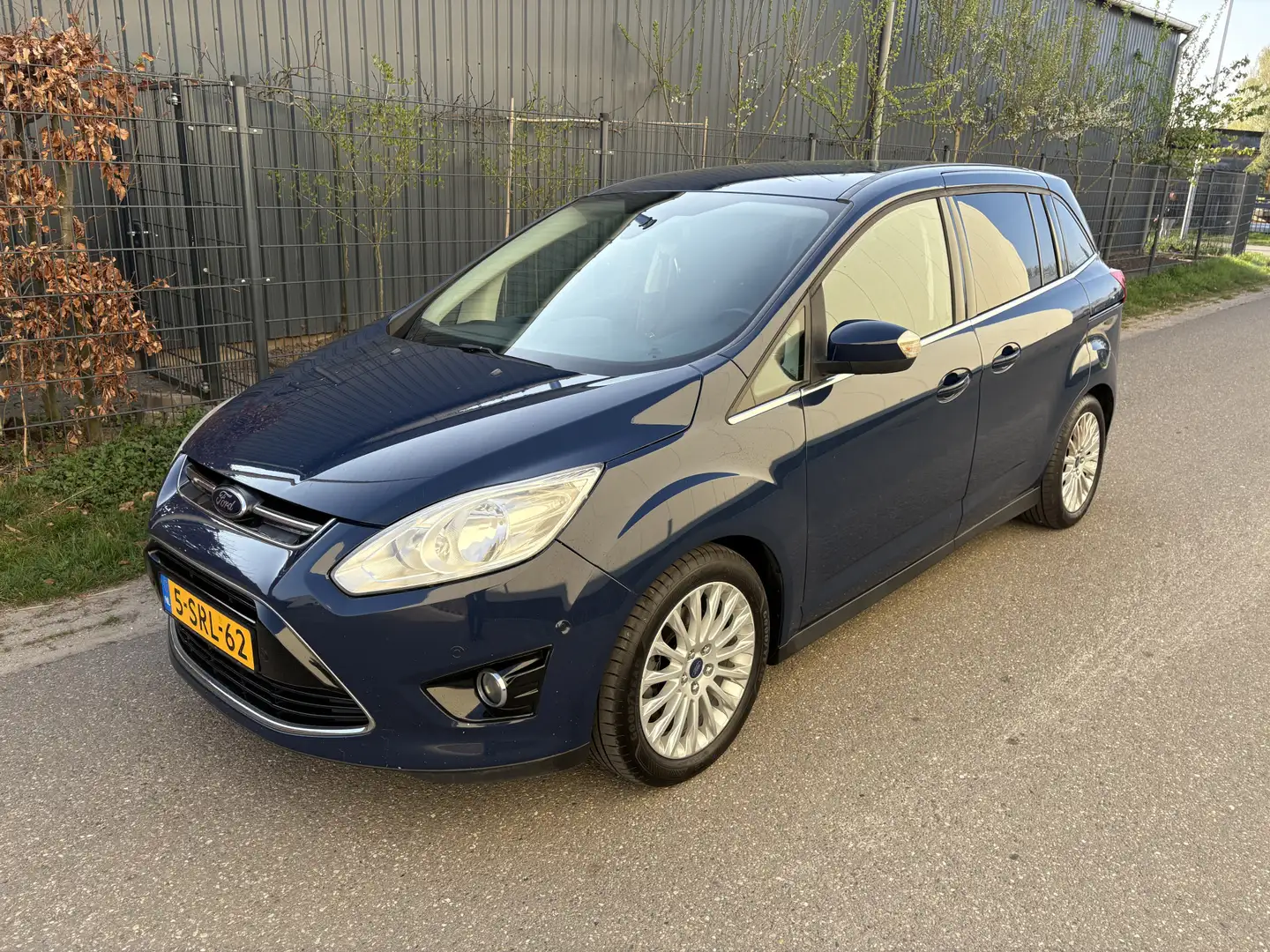 Ford Grand C-Max 1.0 Titanium / AIRCO / NAVI / 6 PERSOONS Blauw - 2