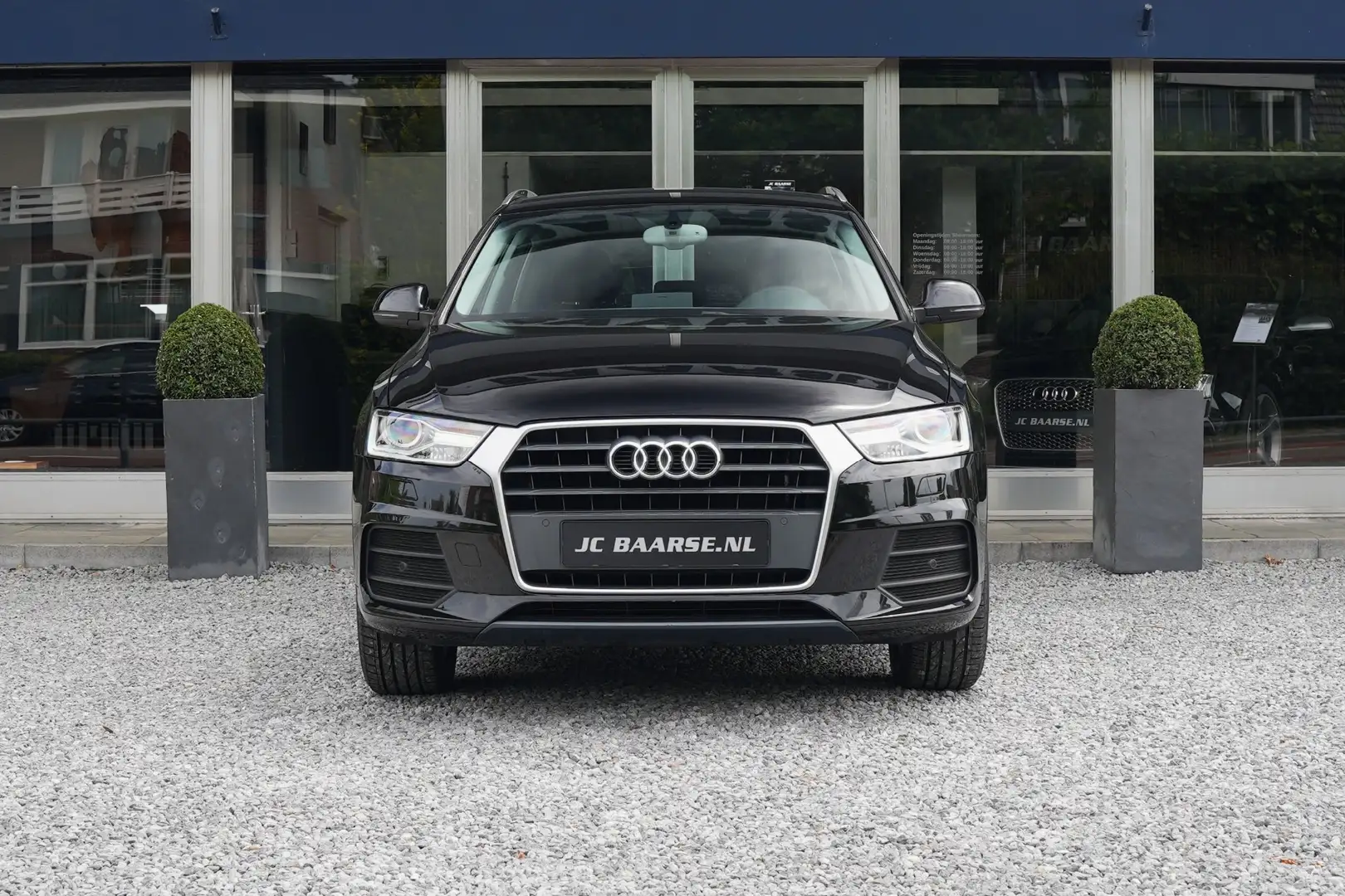 Audi Q3 1.4 TFSI COD DE.PRL+ Zwart - 2