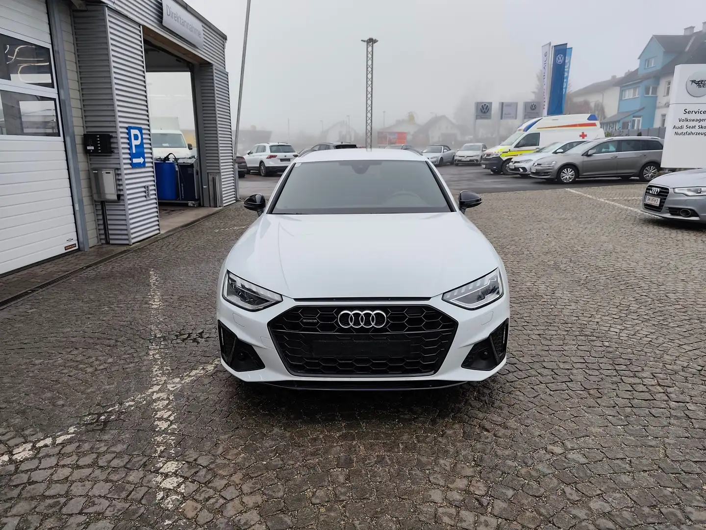 Audi A4 40 TDI quattro S line Weiß - 2