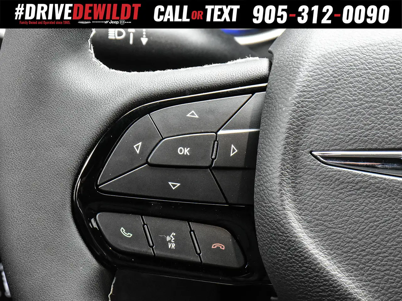 Chrysler Pacifica снимка Chrysler Pacifica