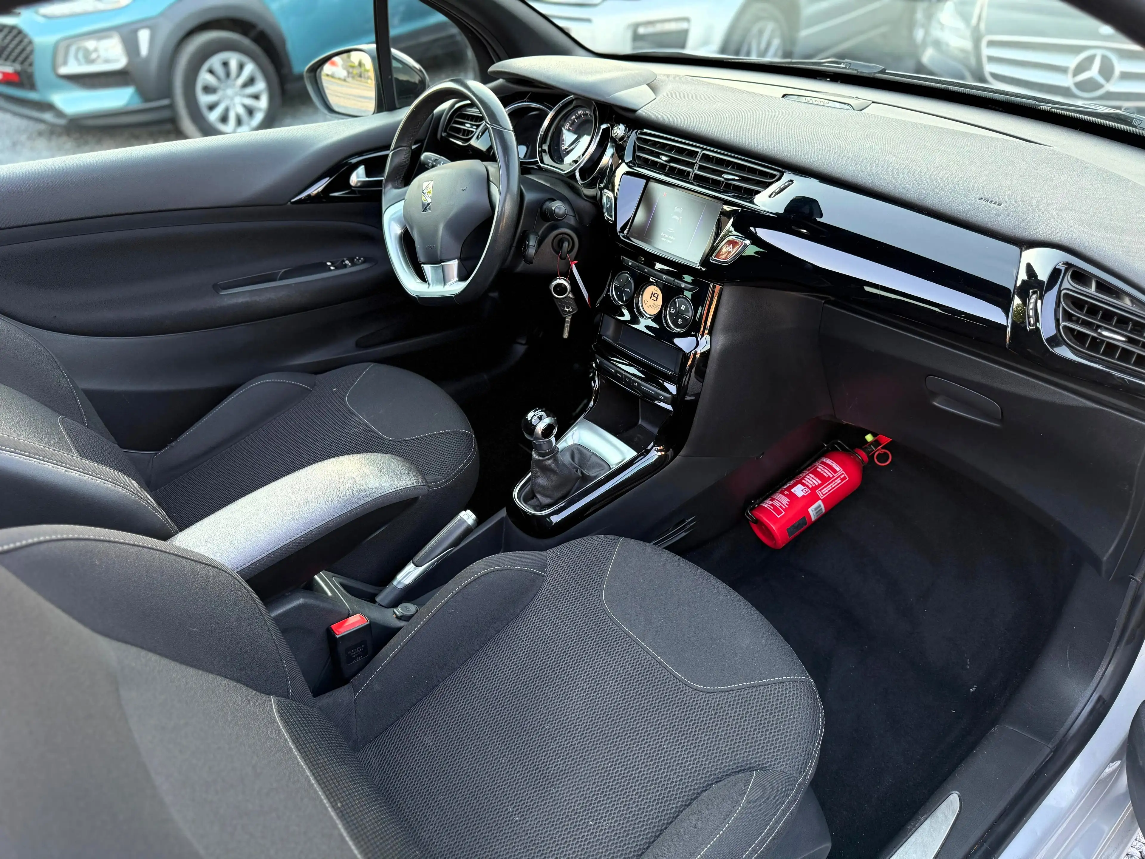 Citroen DS3 Cabrio 1.2i Benzine Led Airco Navi ParkS Camera * — photo 10