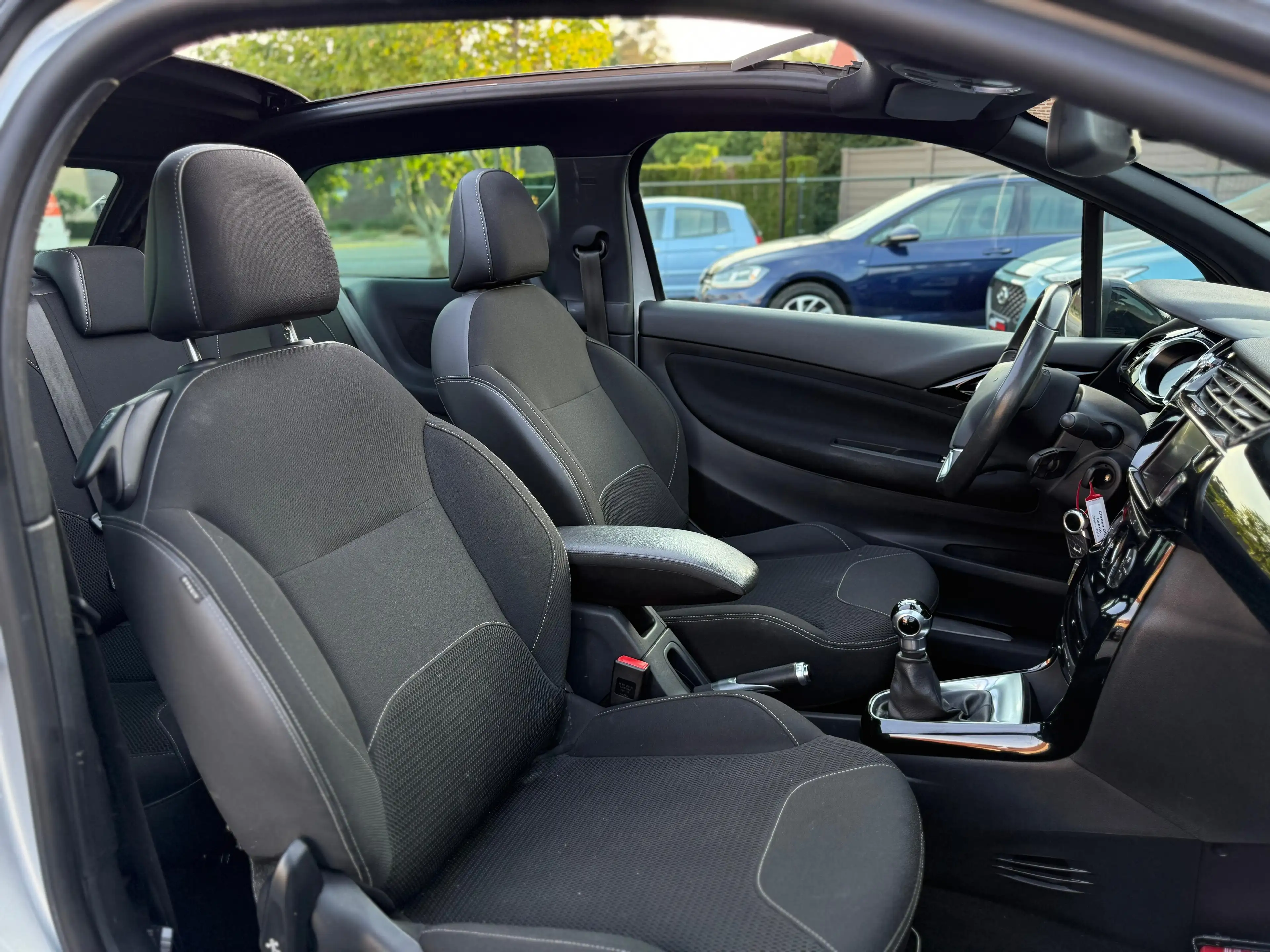 Citroen DS3 Cabrio 1.2i Benzine Led Airco Navi ParkS Camera * — photo 11
