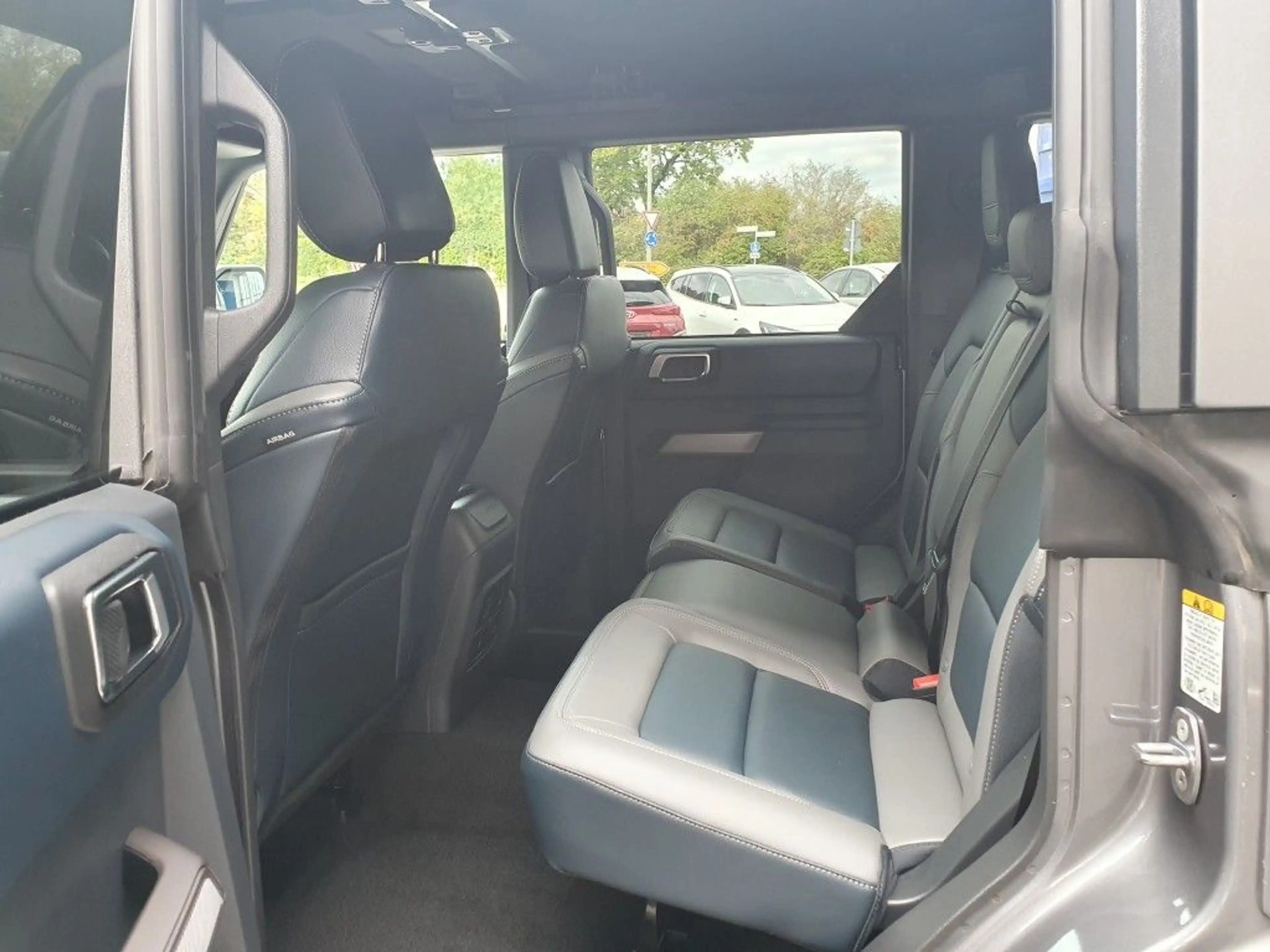 Ford Bronco 2.7 EcoBoost V6 Outer Banks — photo 10