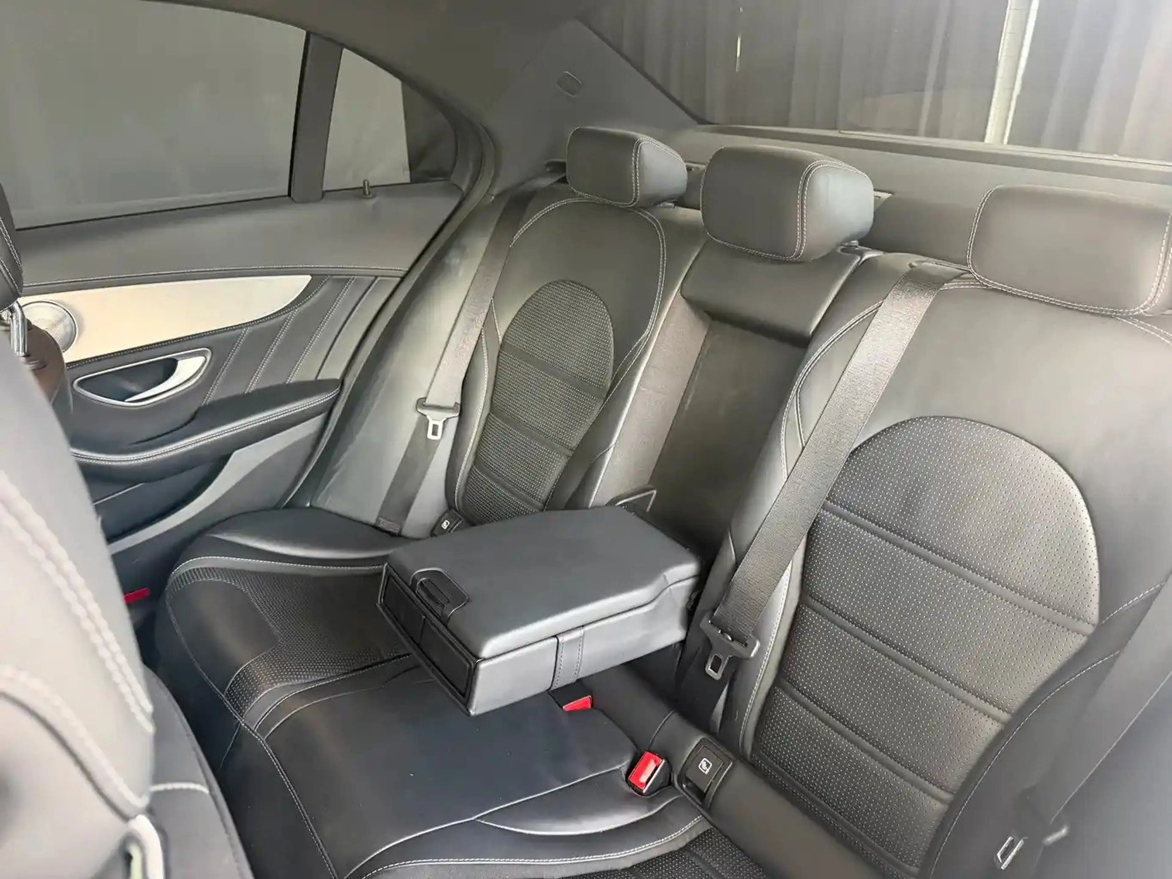 Mercedes-Benz C 63 AMG / 360 Kamera/Felgen/Carbon/ Abs . Tempo — photo 12