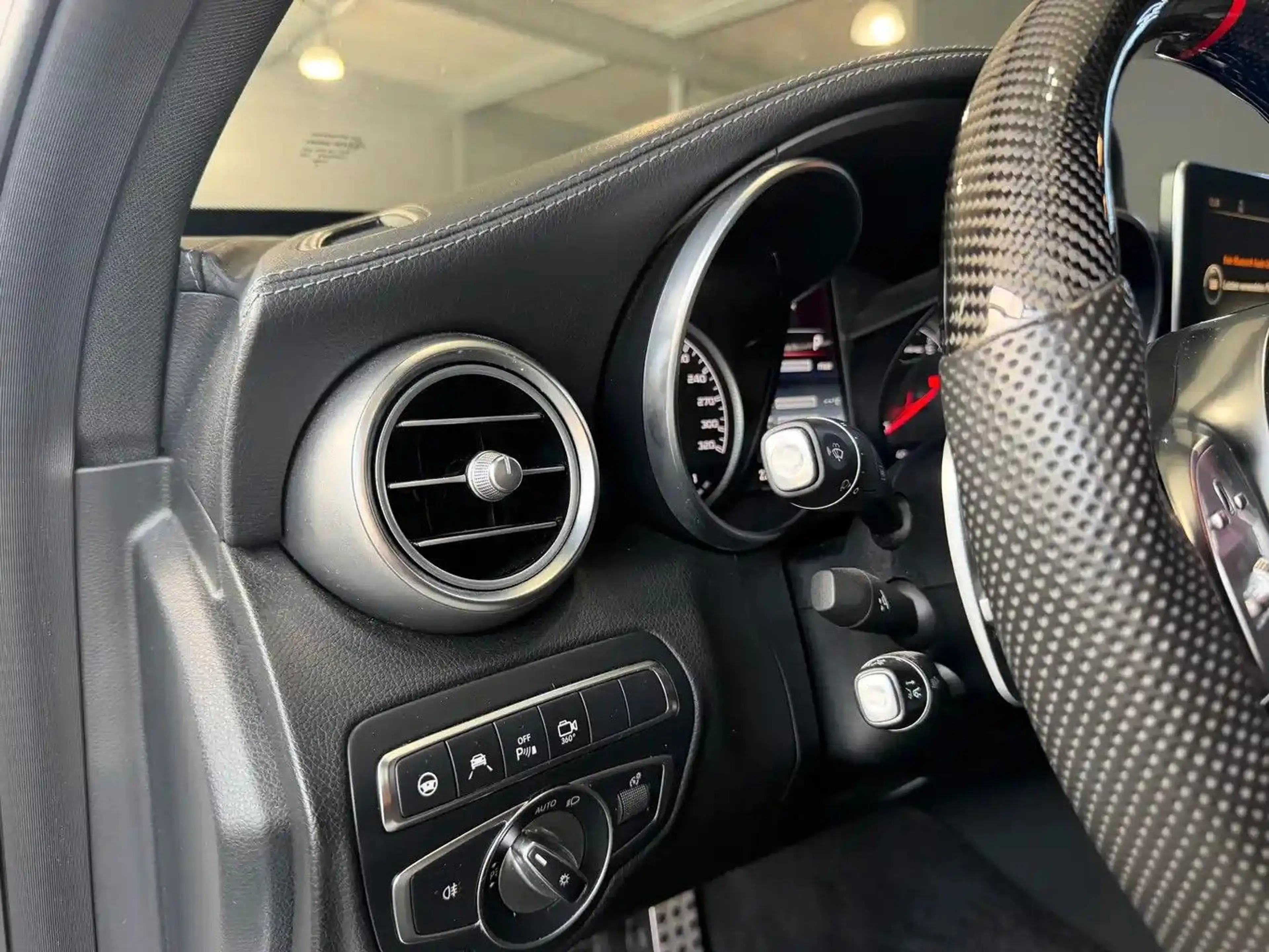Mercedes-Benz C 63 AMG / 360 Kamera/Felgen/Carbon/ Abs . Tempo — photo 15