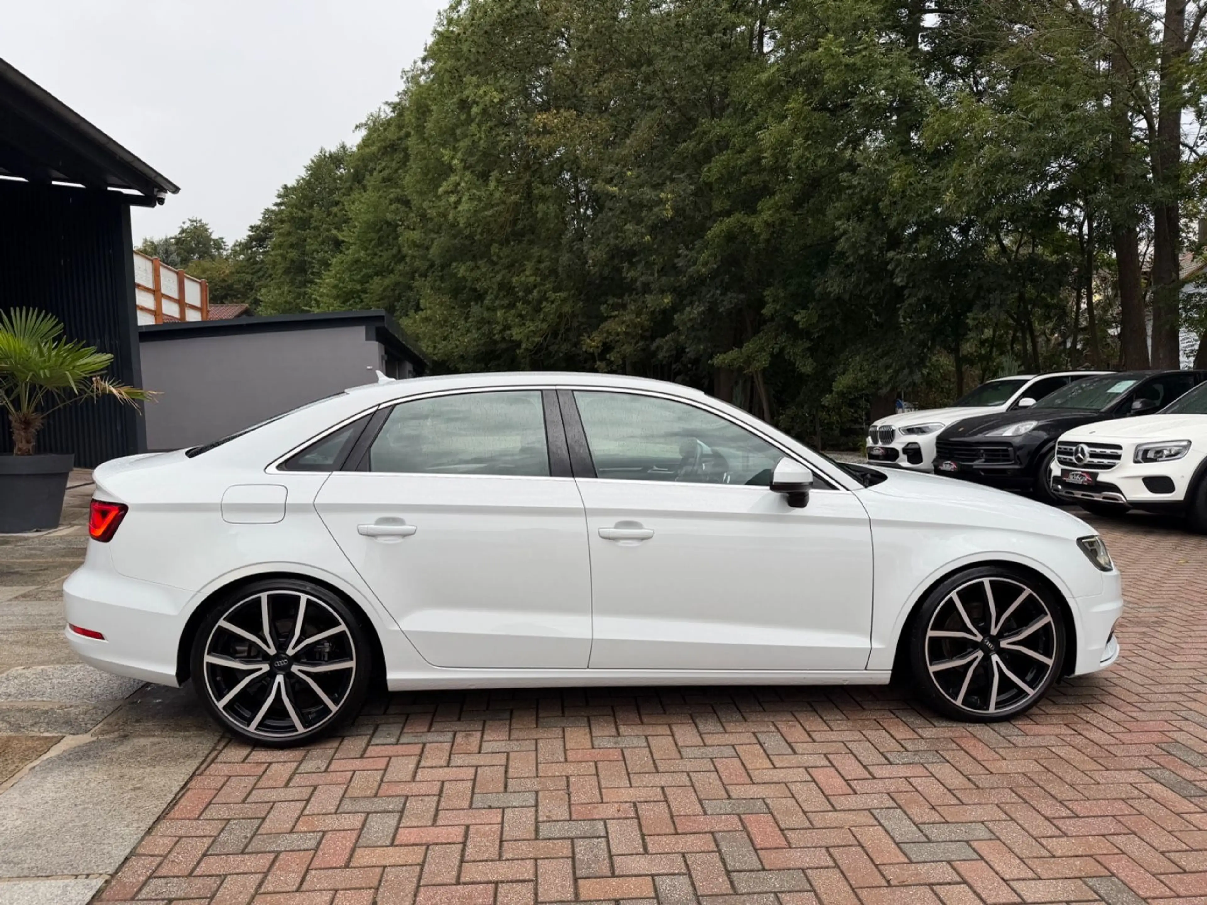 Audi A3 Limousine Ambition S-Line Standheizung Xenon — photo 4