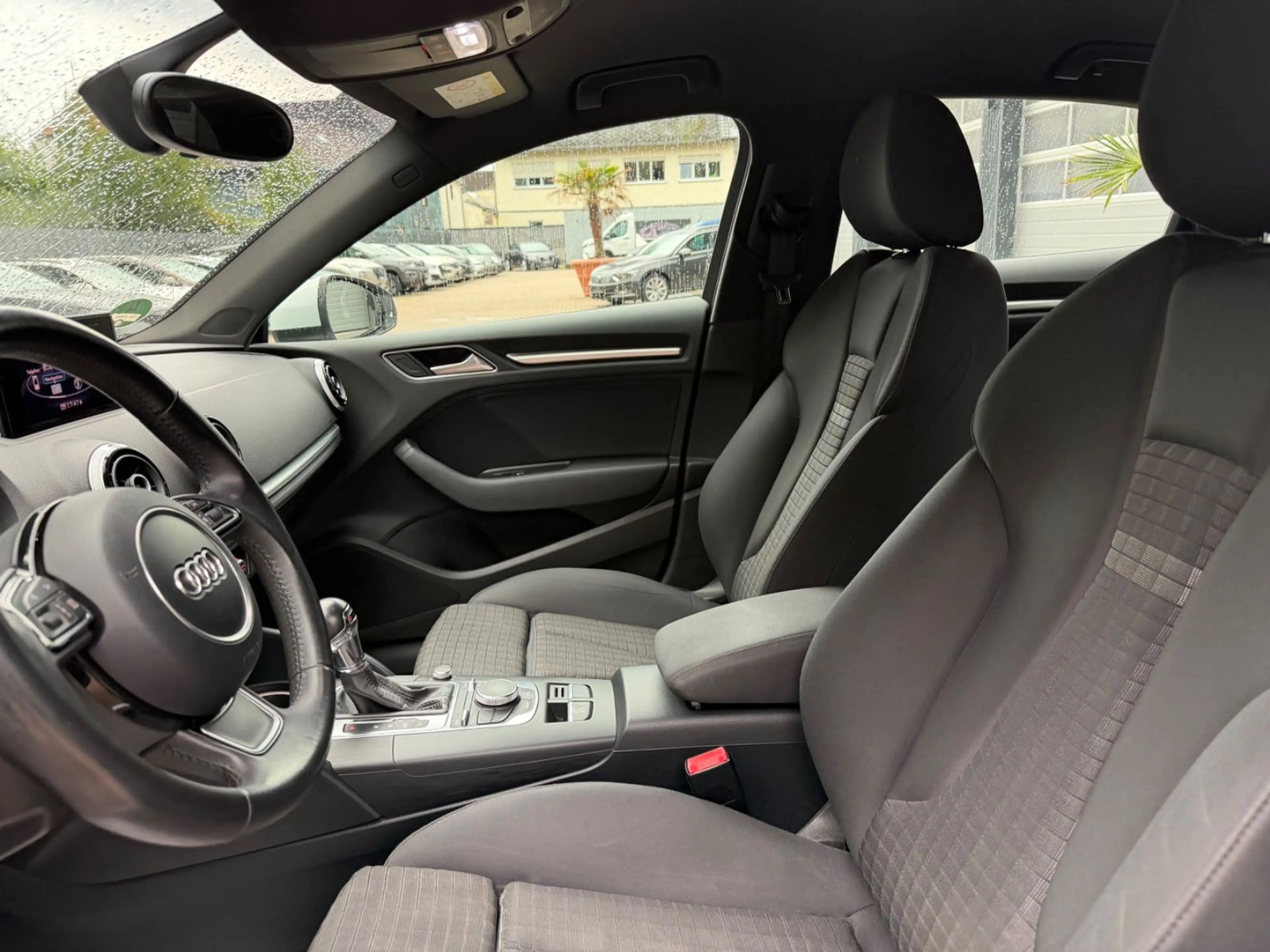 Audi A3 Limousine Ambition S-Line Standheizung Xenon — photo 11