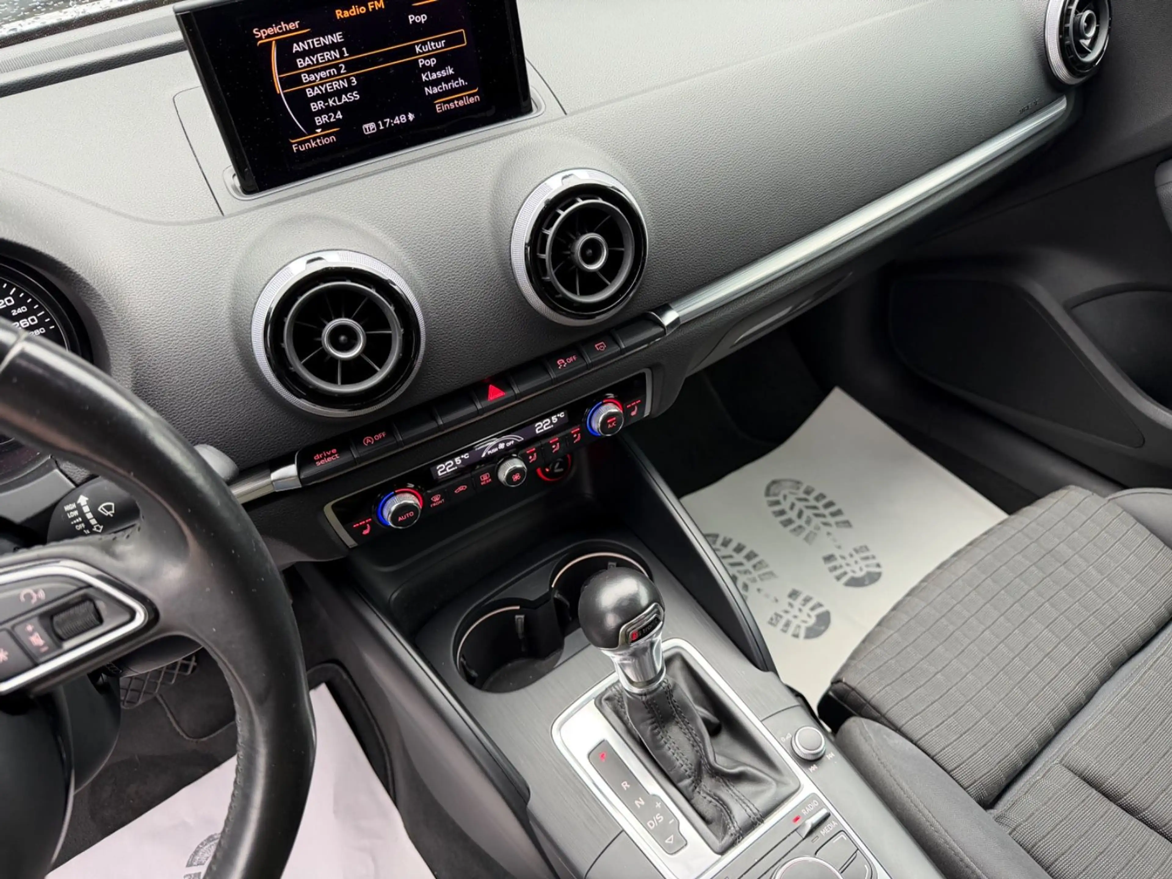 Audi A3 Limousine Ambition S-Line Standheizung Xenon — photo 14
