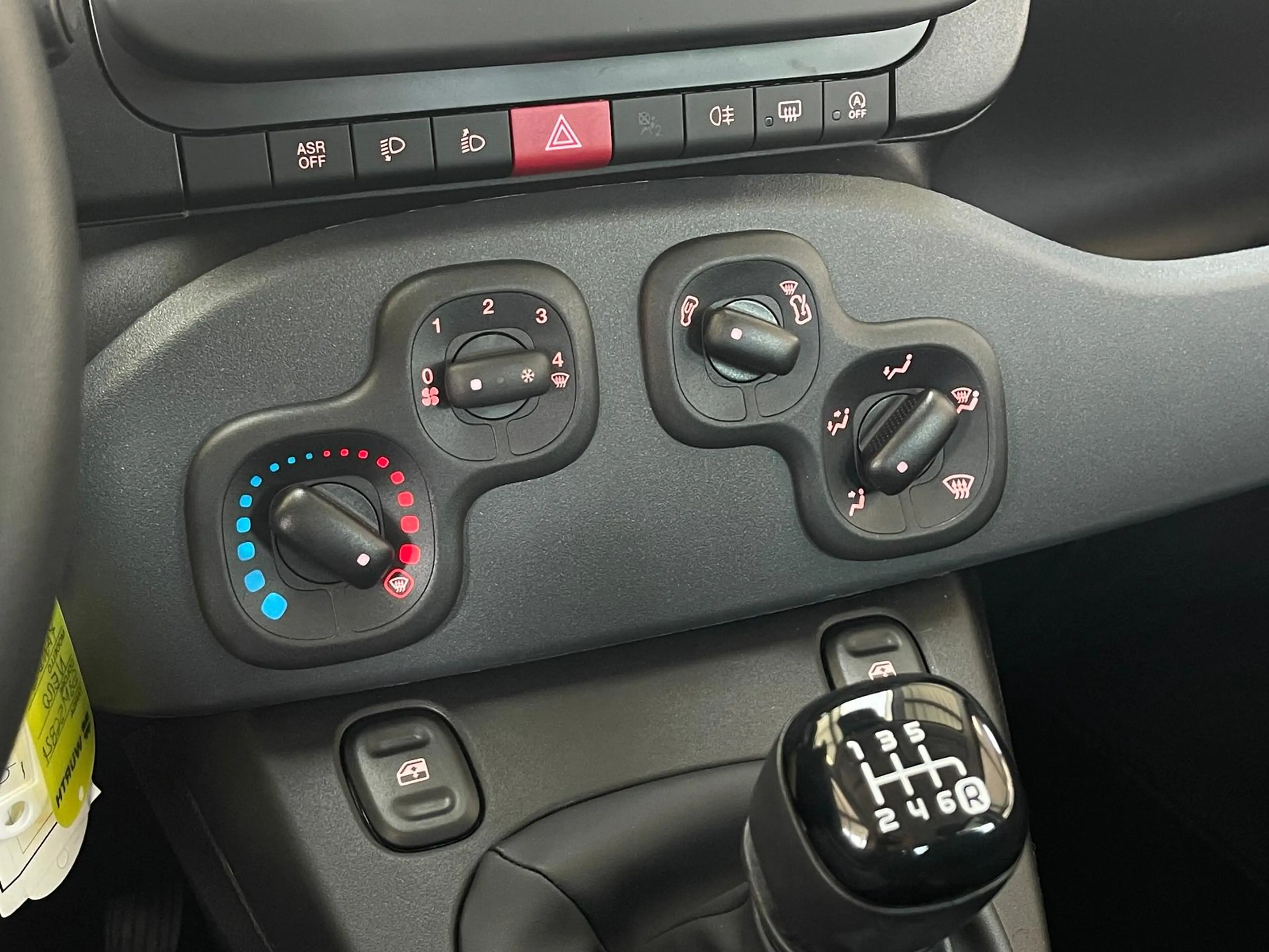 Fiat Panda 1.0 Mild Hybrid Pandina Pop+Klima+PDC hi.+ — photo 12