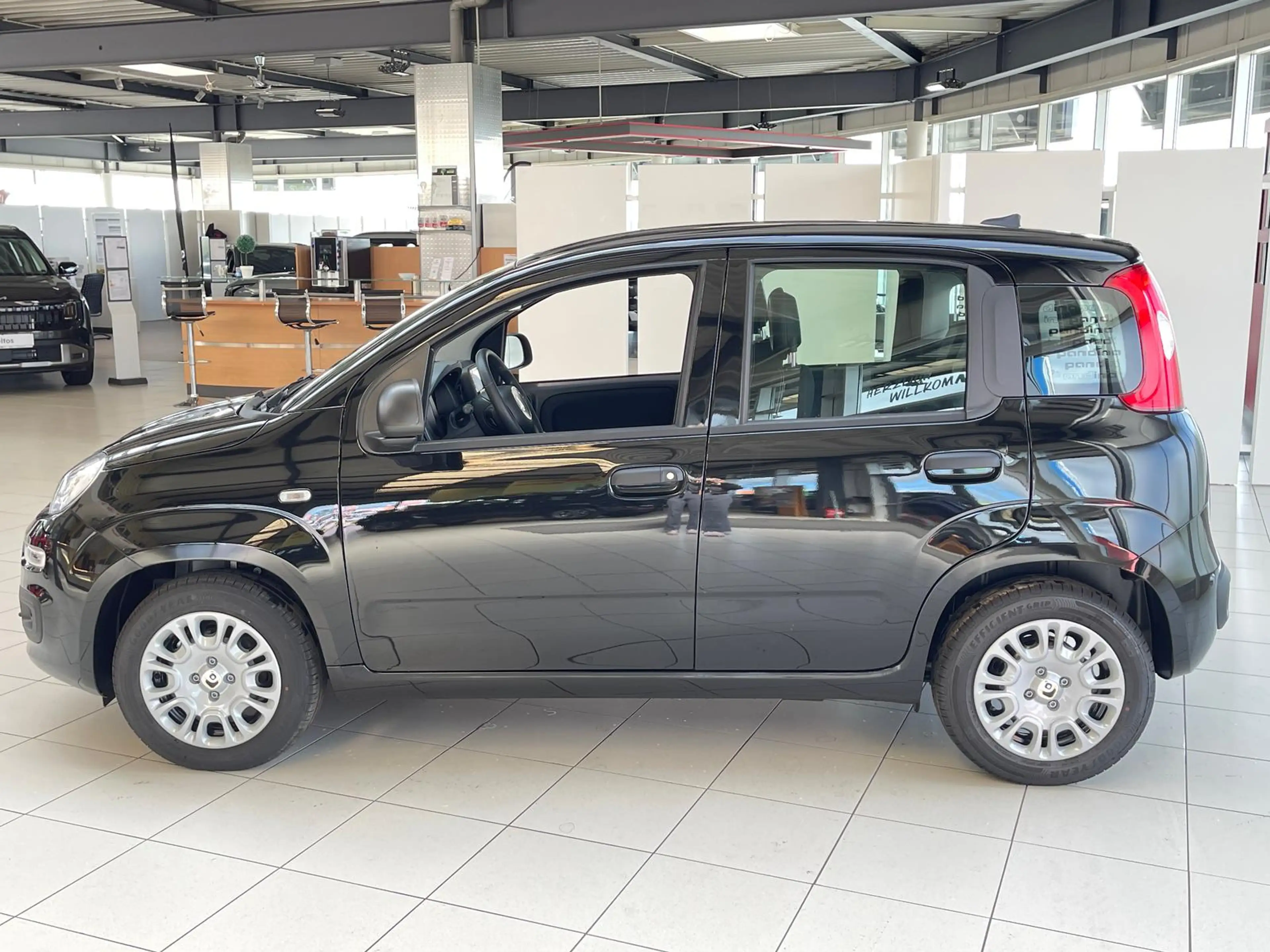 Fiat Panda 1.0 Mild Hybrid Pandina Pop+Klima+PDC hi.+ — photo 3