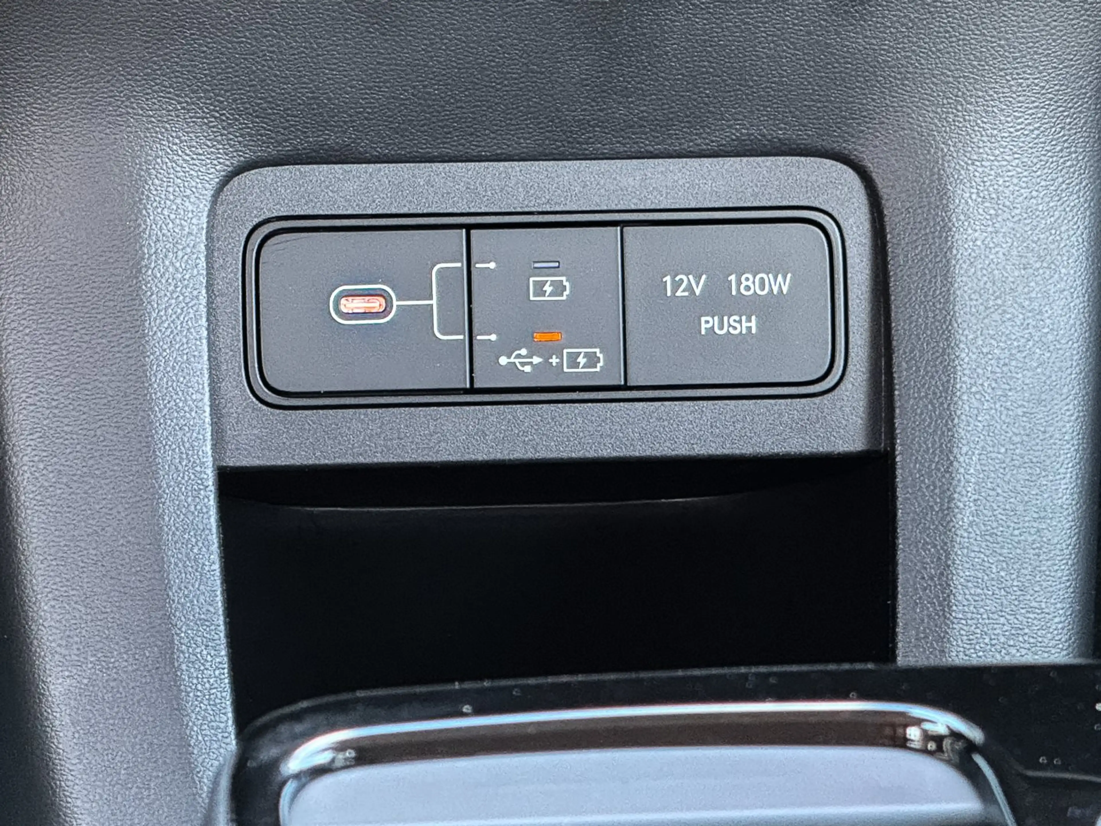 Hyundai IONIQ 5 63 kW/h ACC NAVI LED SHZ DAB E-SITZE — photo 14