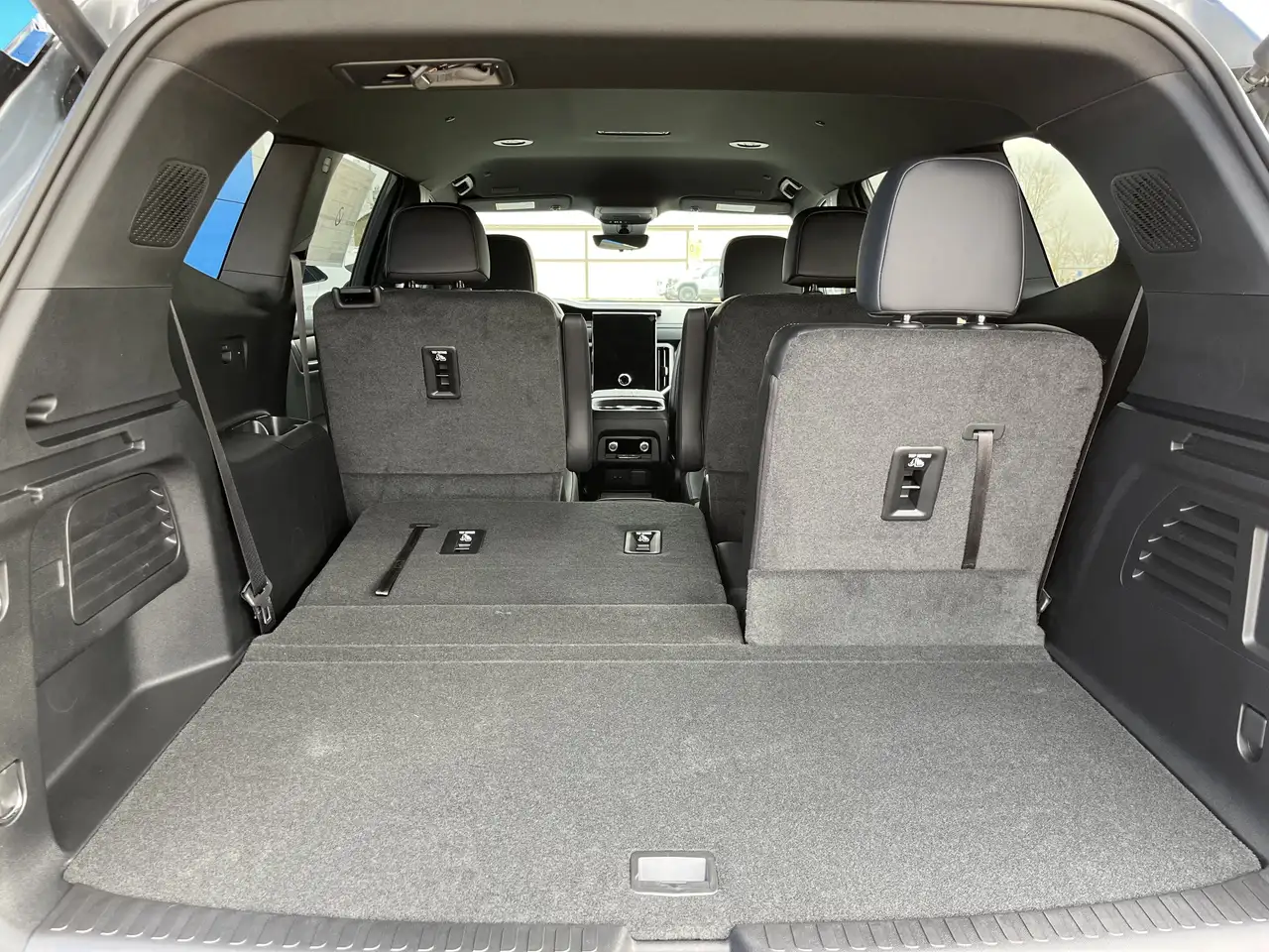 GMC Acadia снимка GMC Acadia
