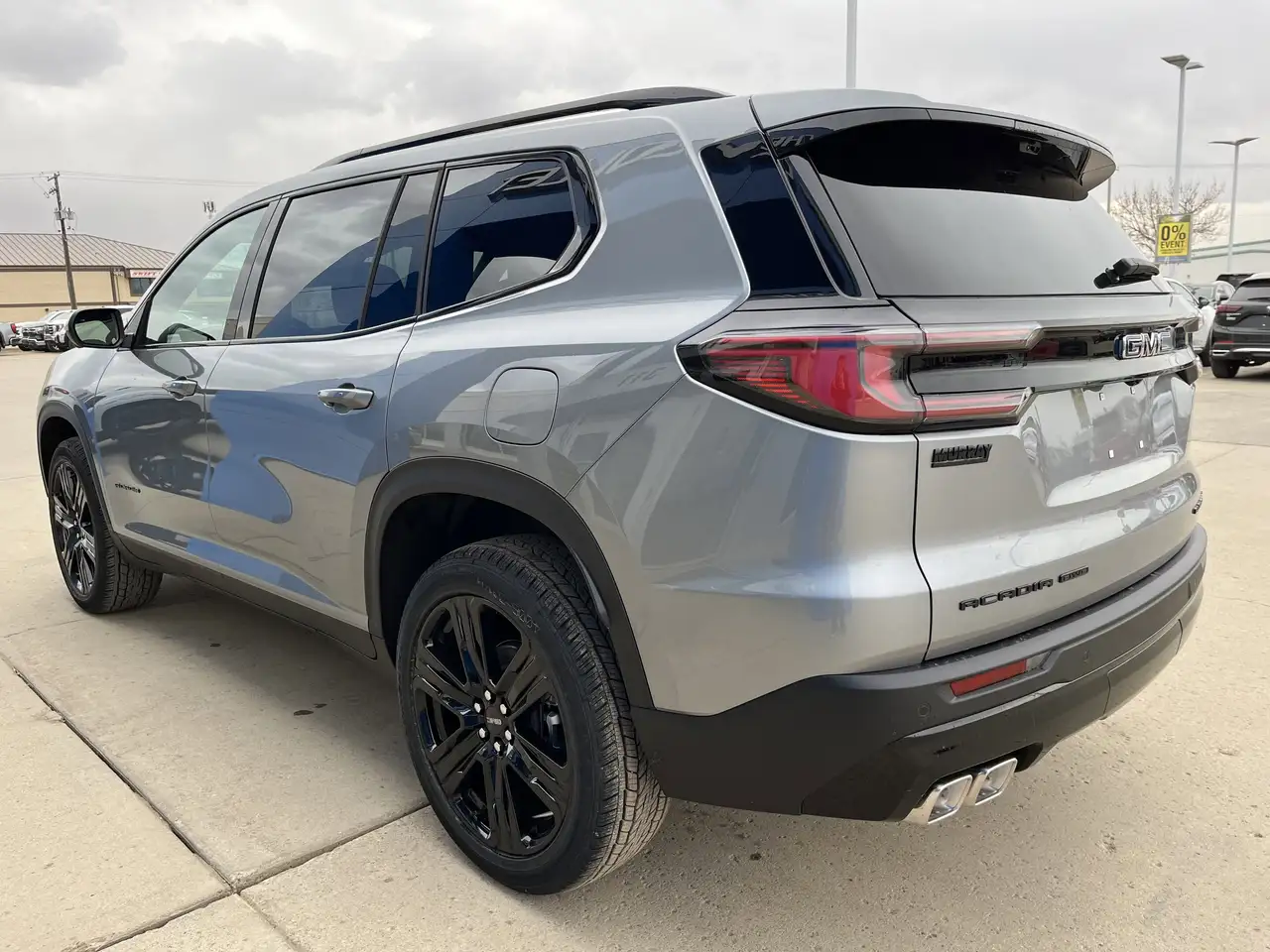 GMC Acadia снимка GMC Acadia