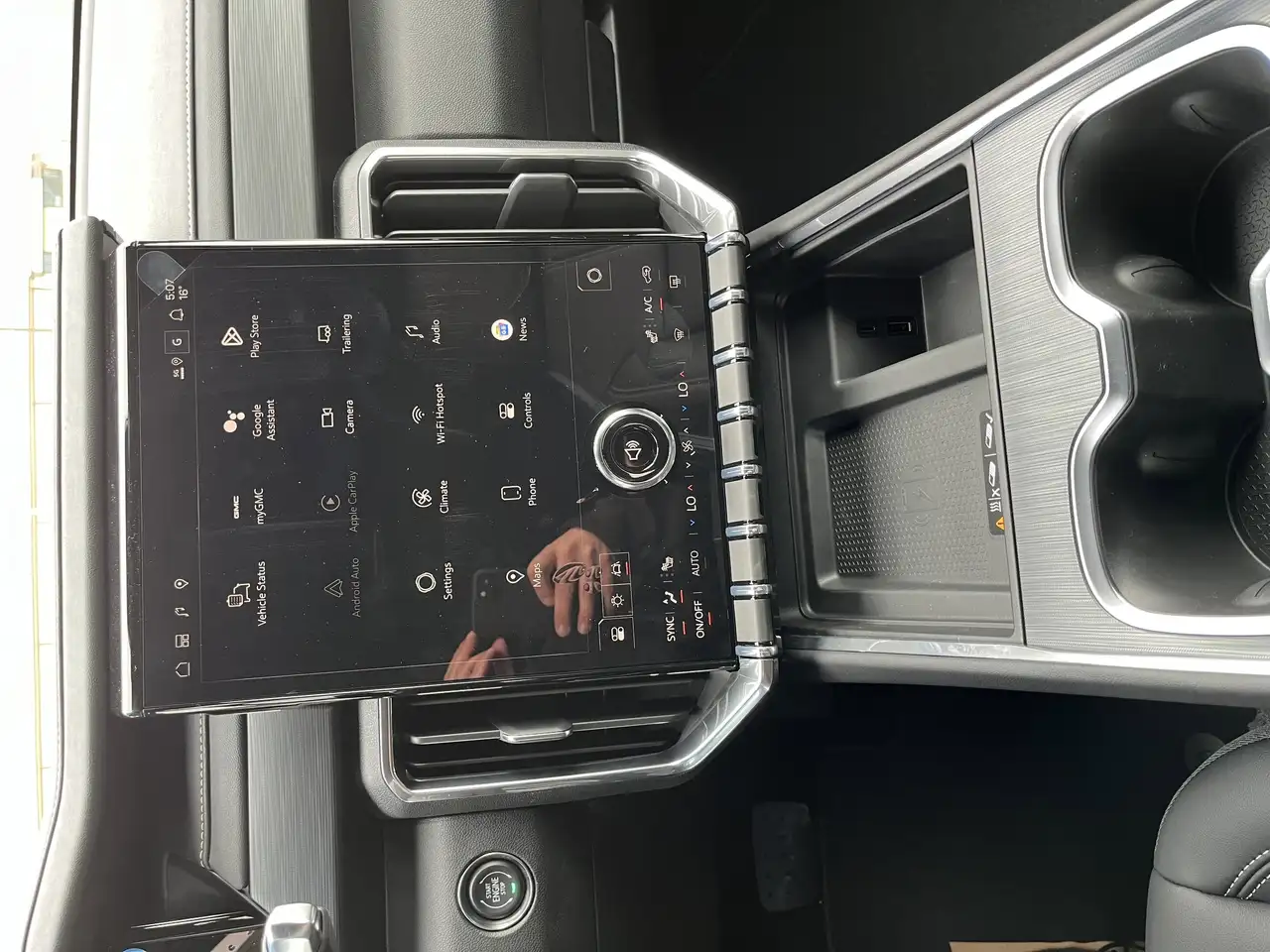 GMC Acadia снимка GMC Acadia