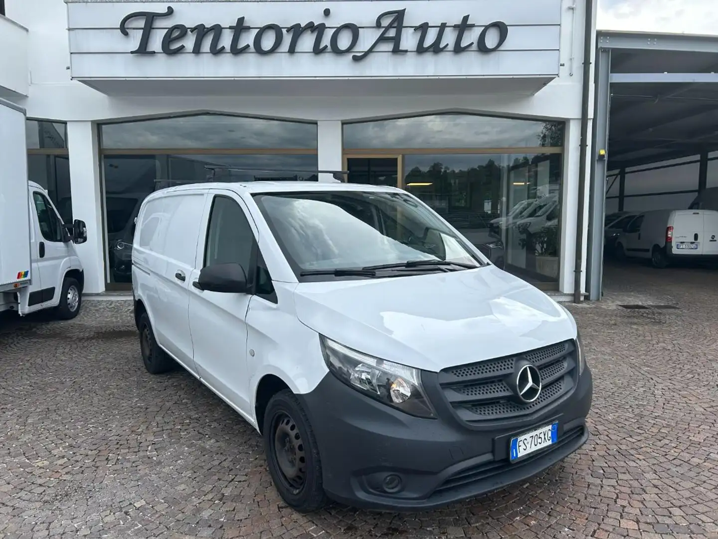 Mercedes-Benz Vito 2.2 114 CDI PC Furgone Compact Business Blanco - 1