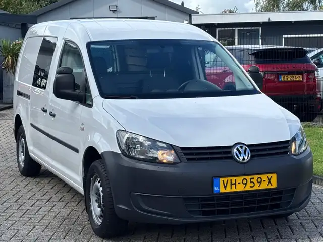 Volkswagen Caddy view 3