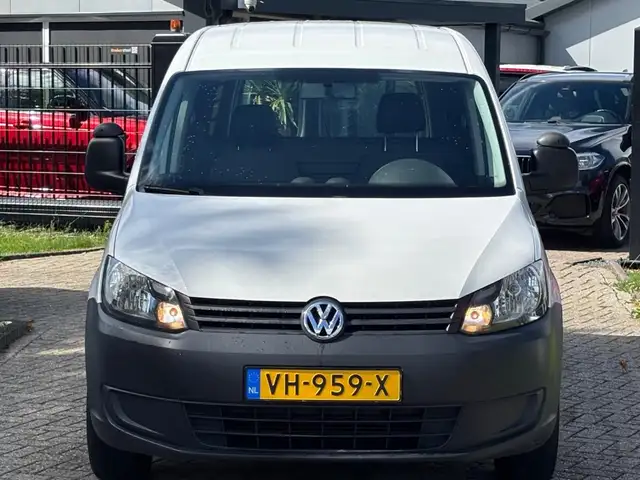 Volkswagen Caddy view 2