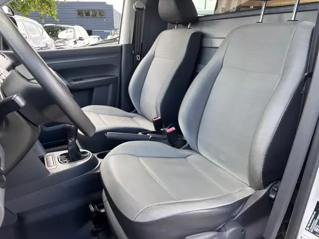 Volkswagen Caddy view 12