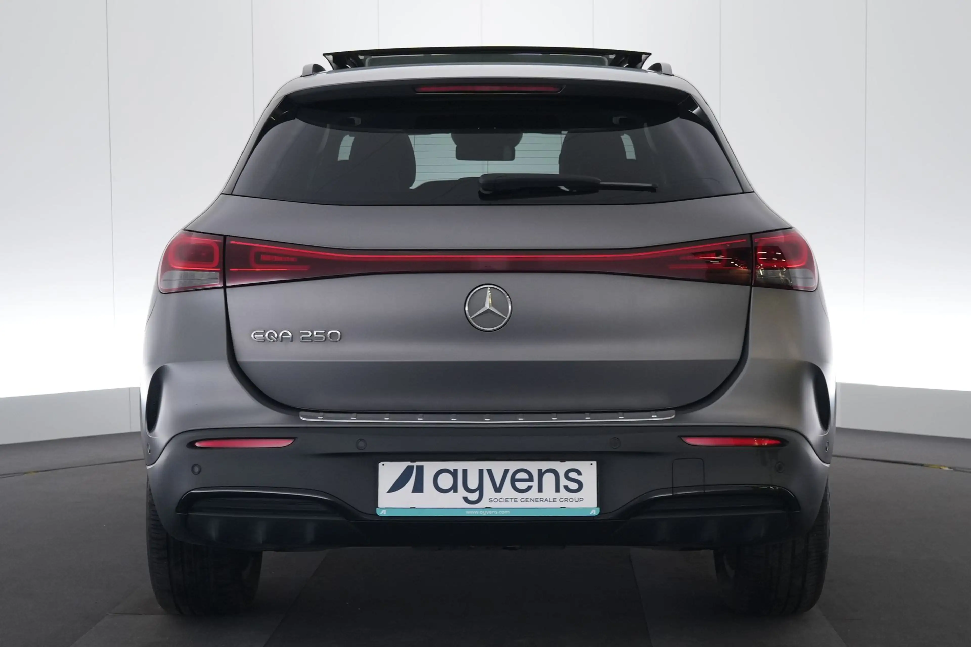 Mercedes-Benz EQA 250 Business Solution AMG Line Magno Matte LEDER/ALCAN — photo 8