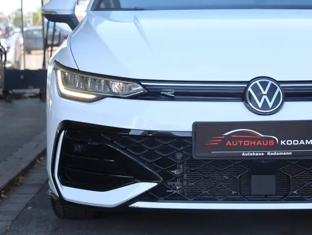 Volkswagen Golf view 5