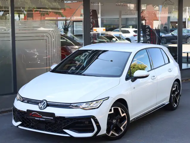 Volkswagen Golf view 2