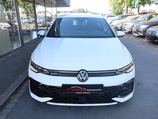 Volkswagen Golf view 6