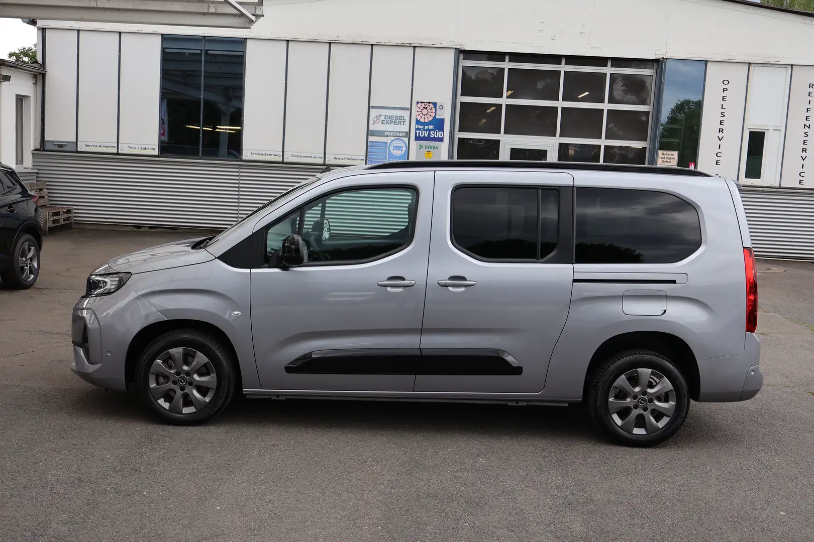 Opel Combo Life GS XL 1.5 Diesel AT8+7-Sitze+Navi Gris - 2