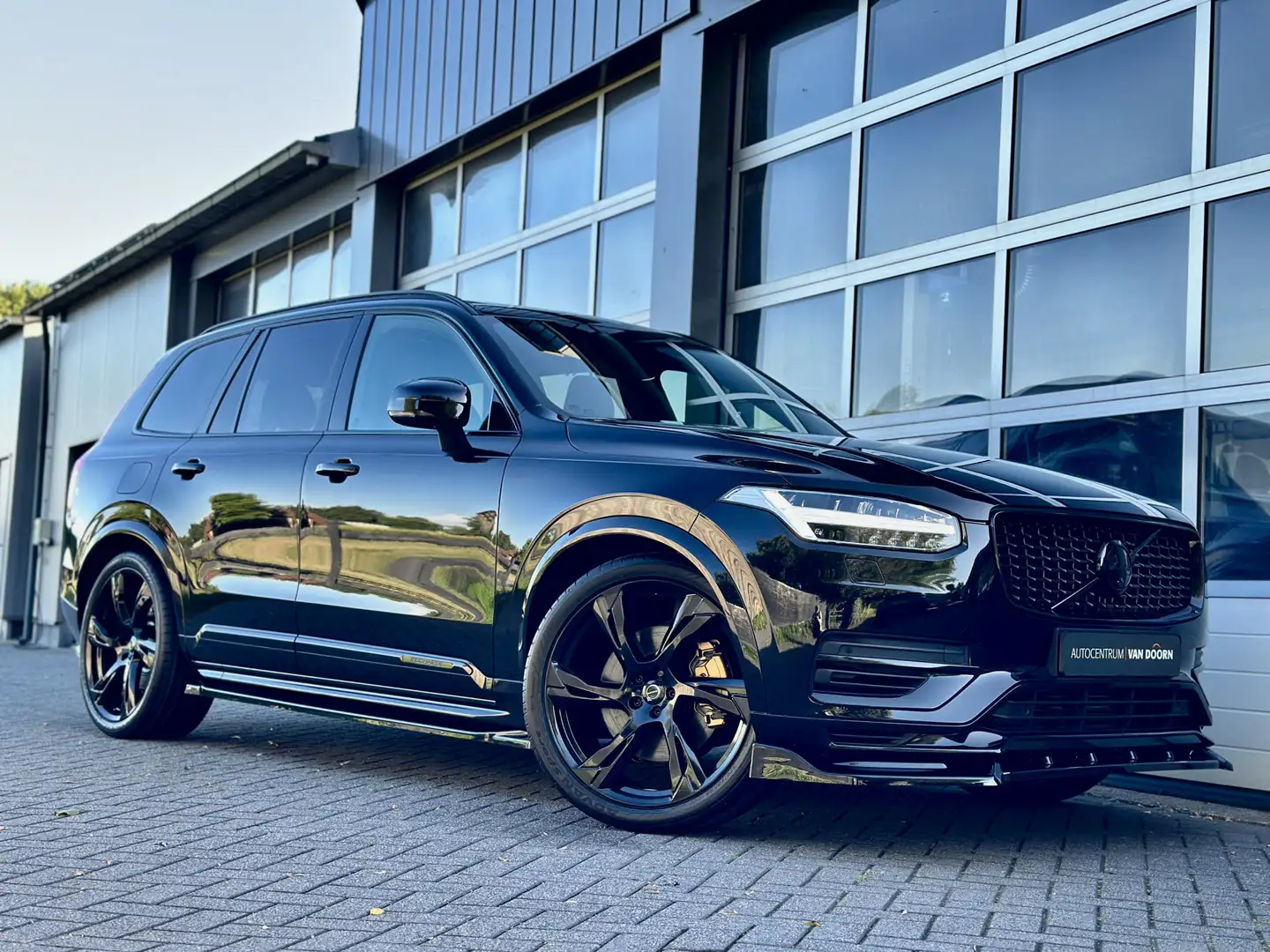 Volvo XC90 2.0 T8 Recharge | AWD | Dark Label | Panoramadak | Zwart - 1