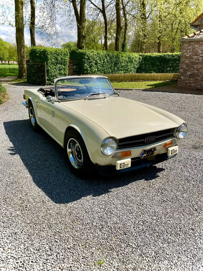 Triumph TR6 cabriolet - 1