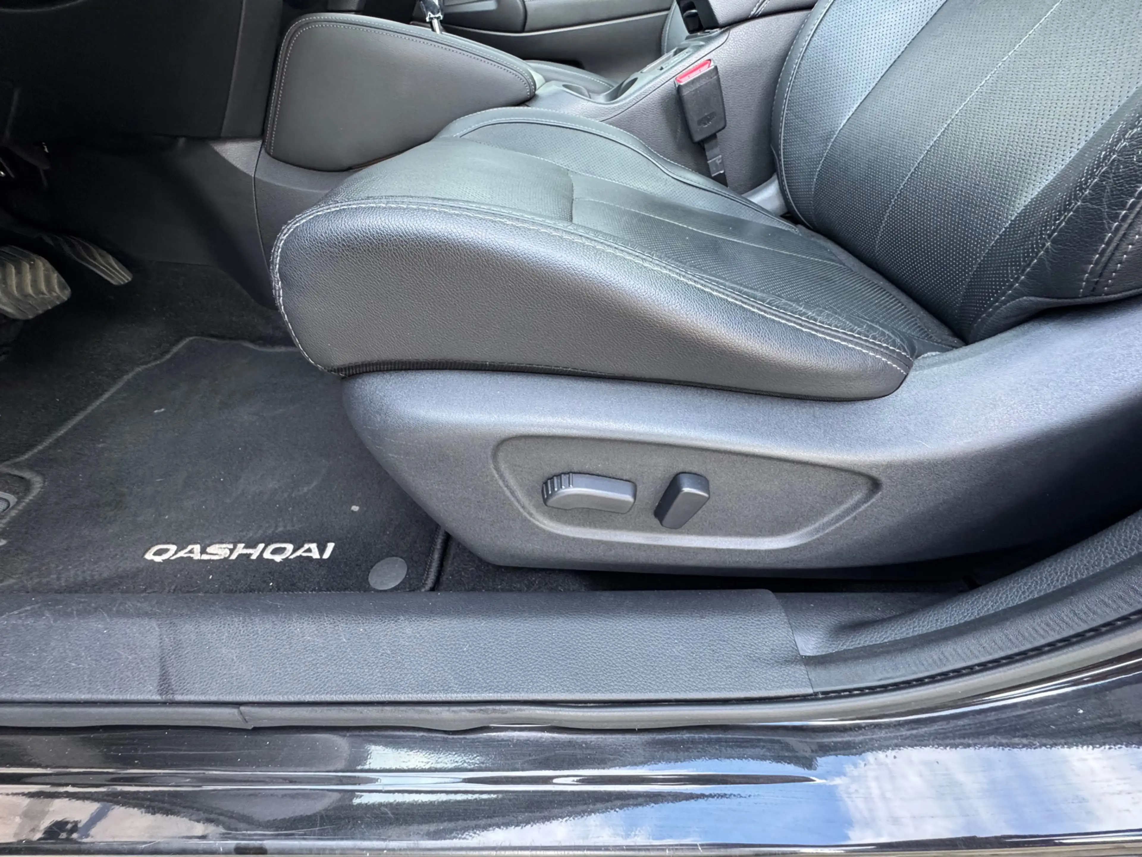 Nissan Qashqai 1.2 Tekna automaat [ panodak,leer,fm navi,camera,1 — photo 29