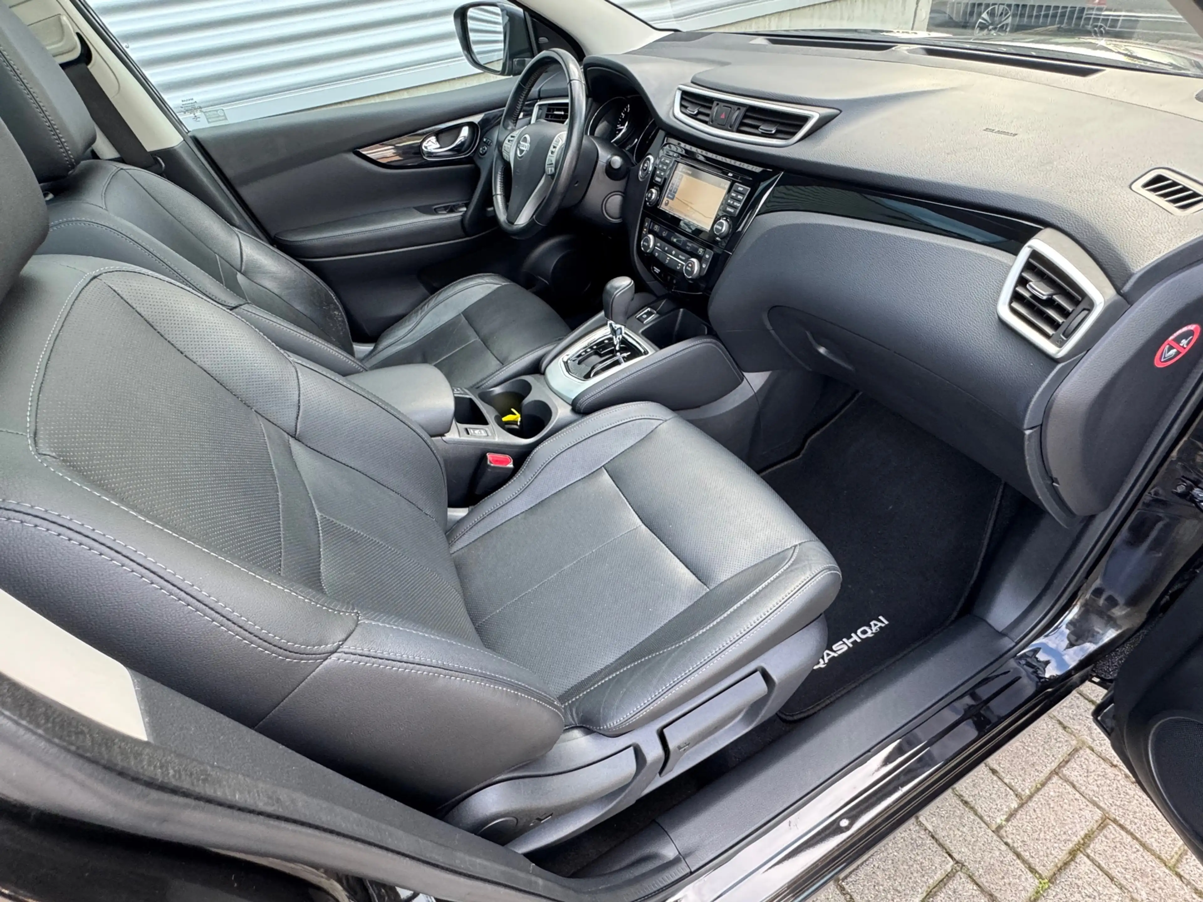 Nissan Qashqai 1.2 Tekna automaat [ panodak,leer,fm navi,camera,1 — photo 12
