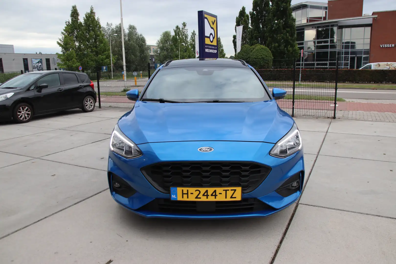 Ford Focus Wagon 1.5 EcoBoost ST Line Business automaat Panor Blauw - 2