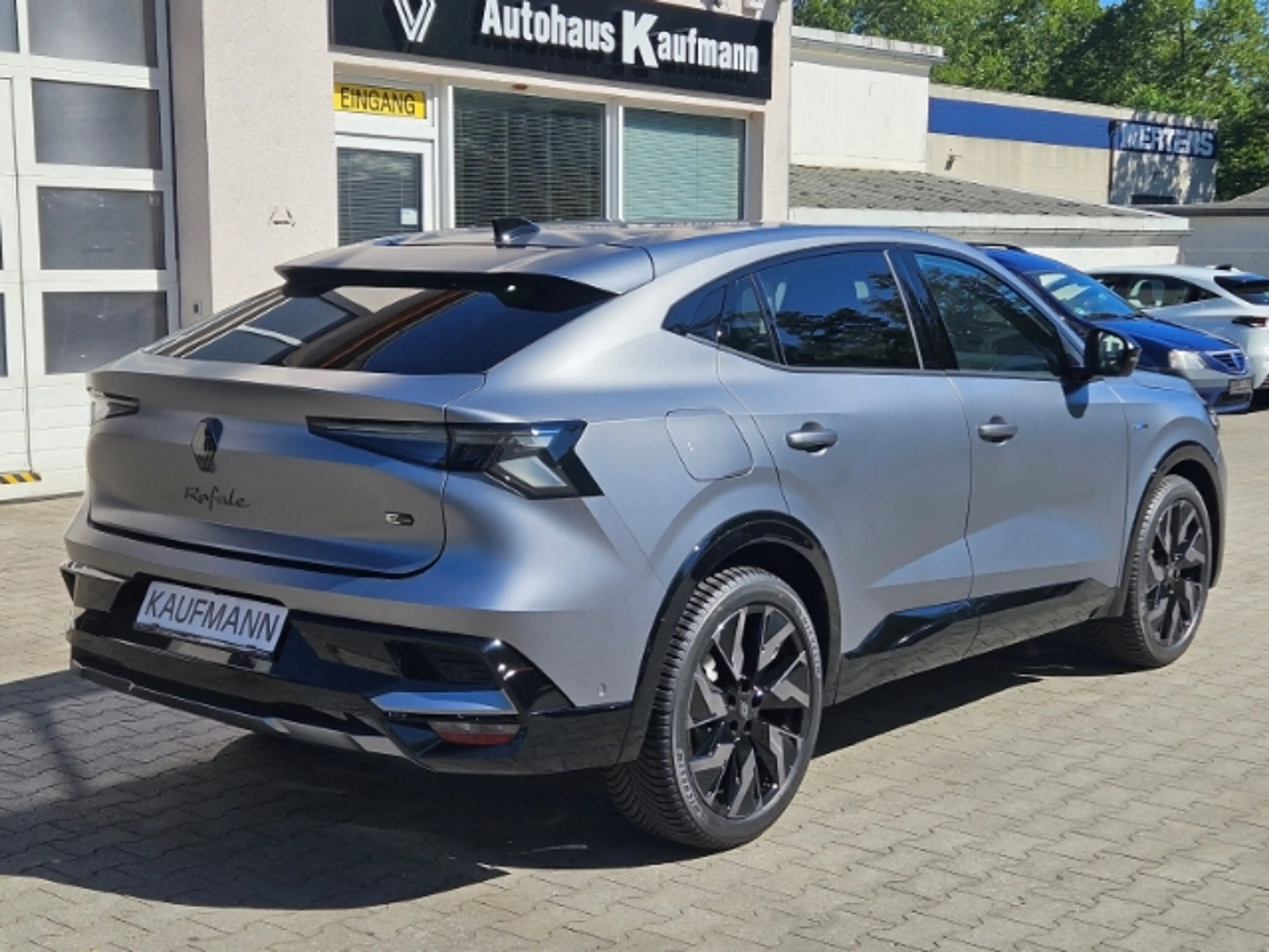 Renault Rafale 200 E-Tech Full Hybrid Esprit Alpine — photo 4