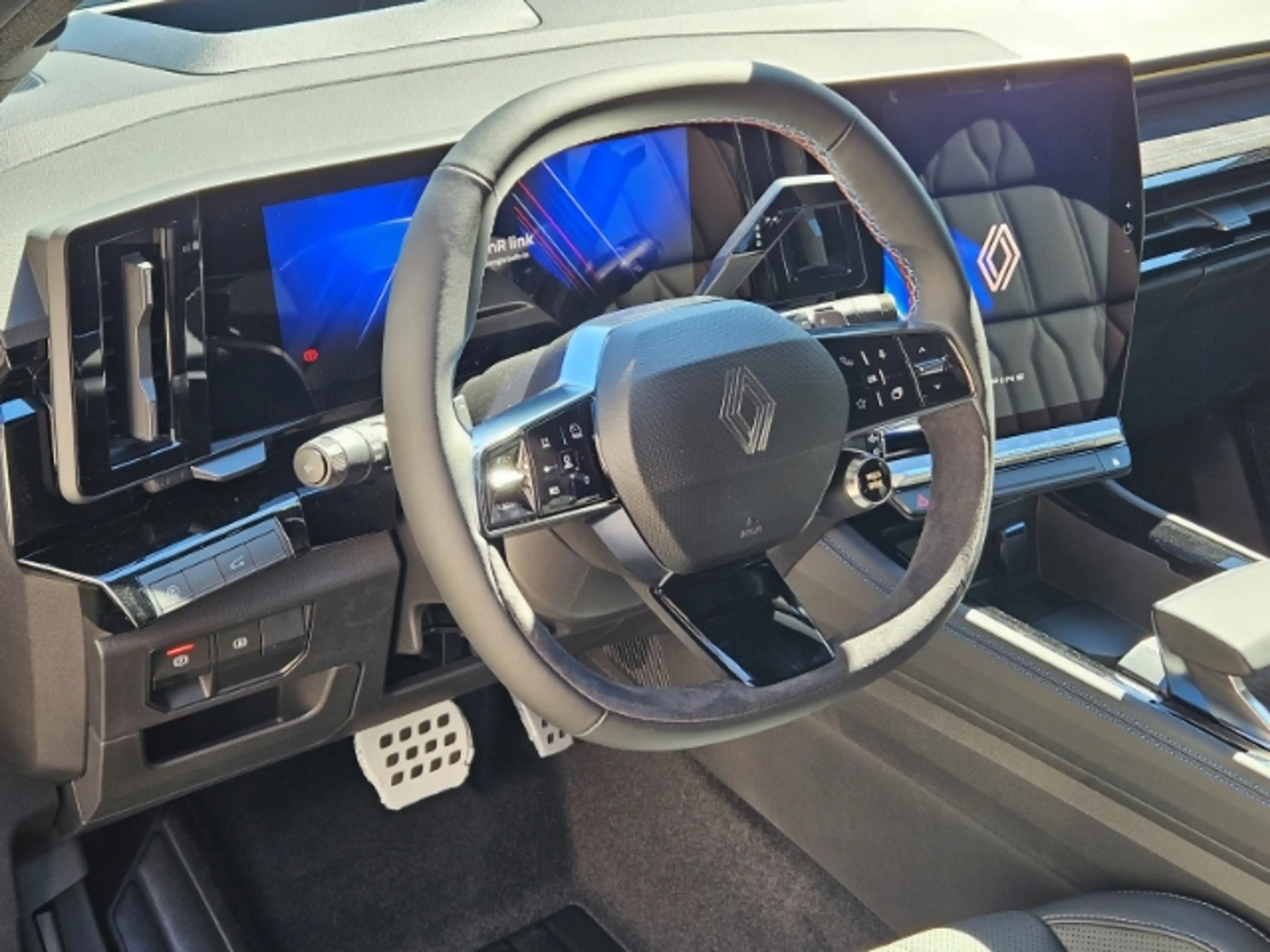 Renault Rafale 200 E-Tech Full Hybrid Esprit Alpine — photo 12