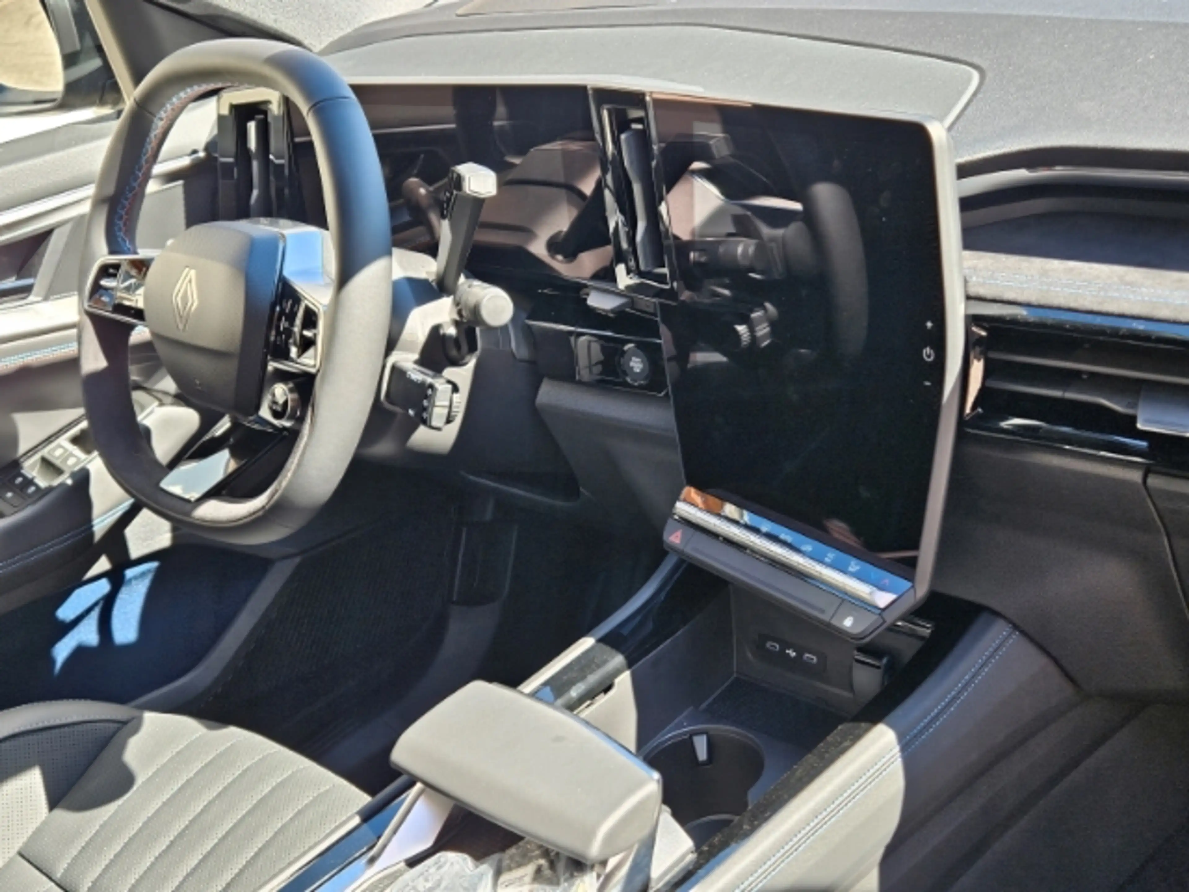 Renault Rafale 200 E-Tech Full Hybrid Esprit Alpine — photo 8