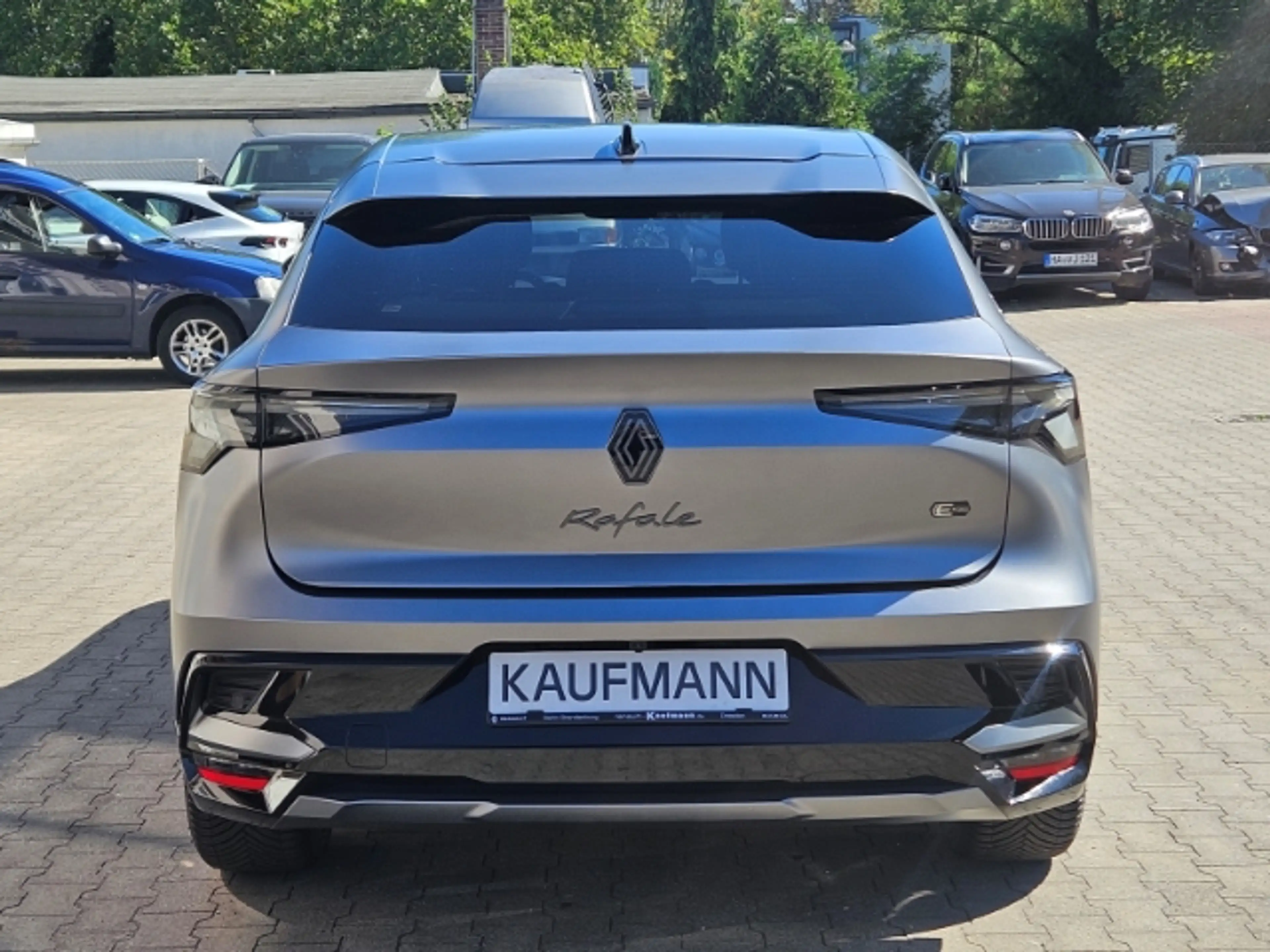 Renault Rafale 200 E-Tech Full Hybrid Esprit Alpine — photo 5