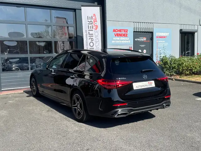 Mercedes-Benz C-Class view 4