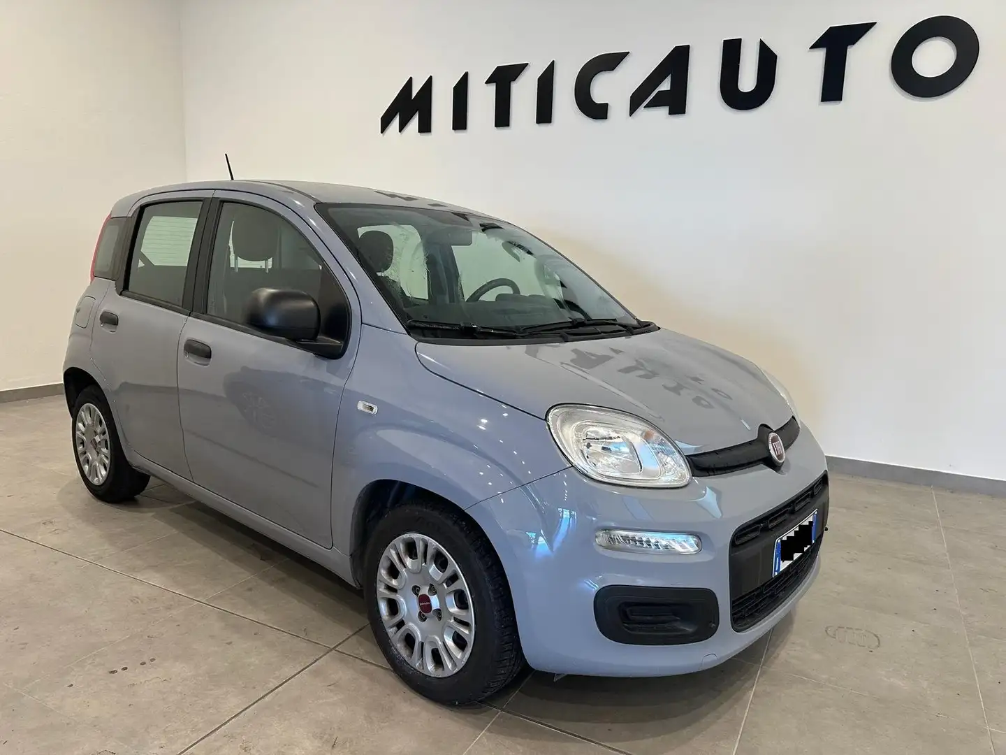 Fiat Panda III 1.0 hybrid Easy s Gris - 1