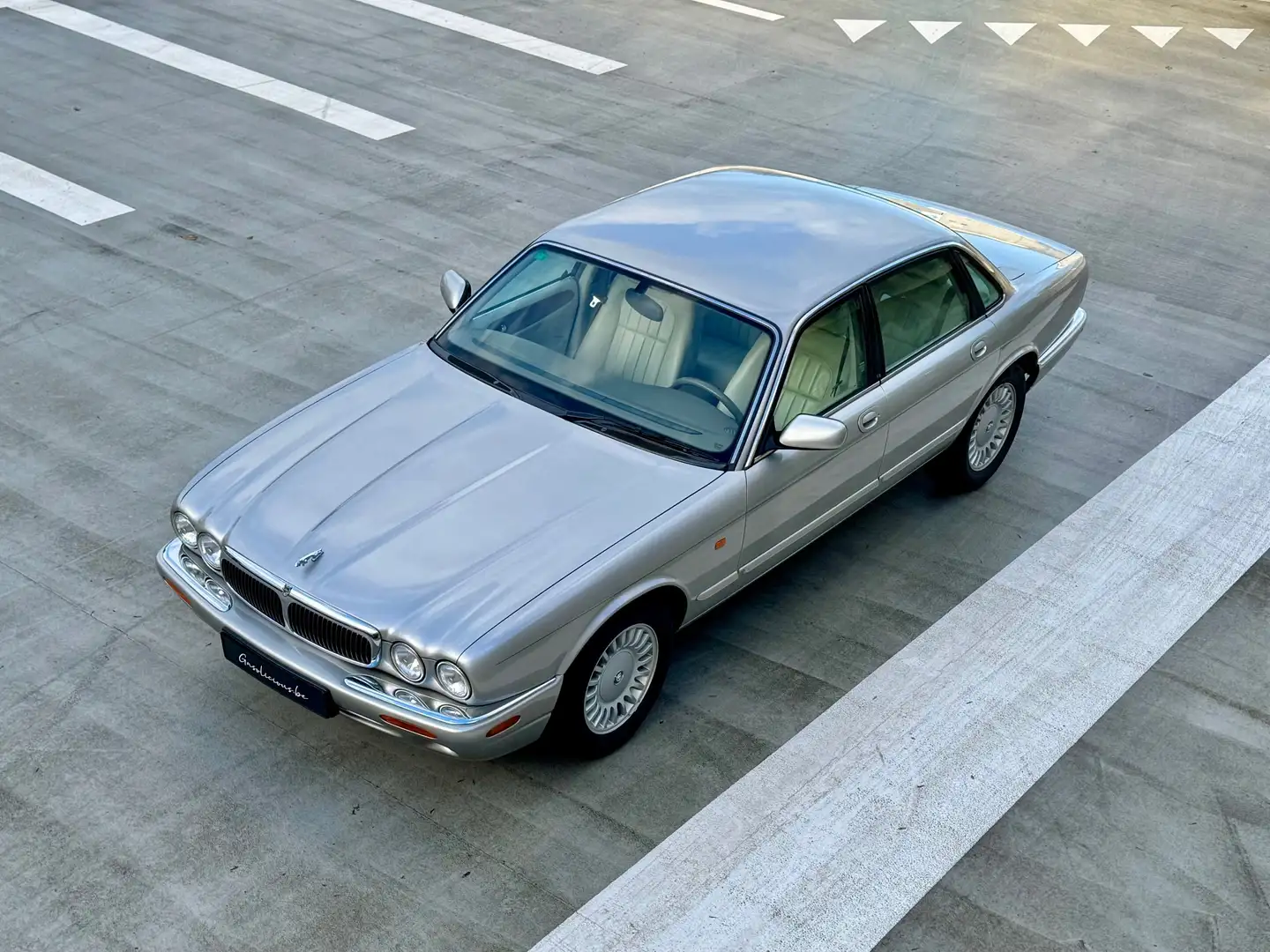 Jaguar XJ8 3.2i V8 32v Executive Gris - 1